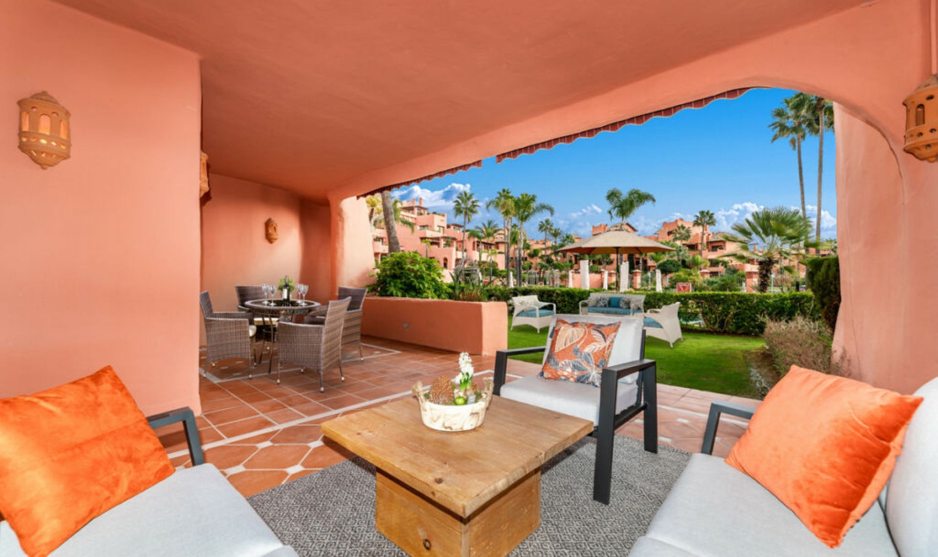 Další prodej - Apartment -
Estepona