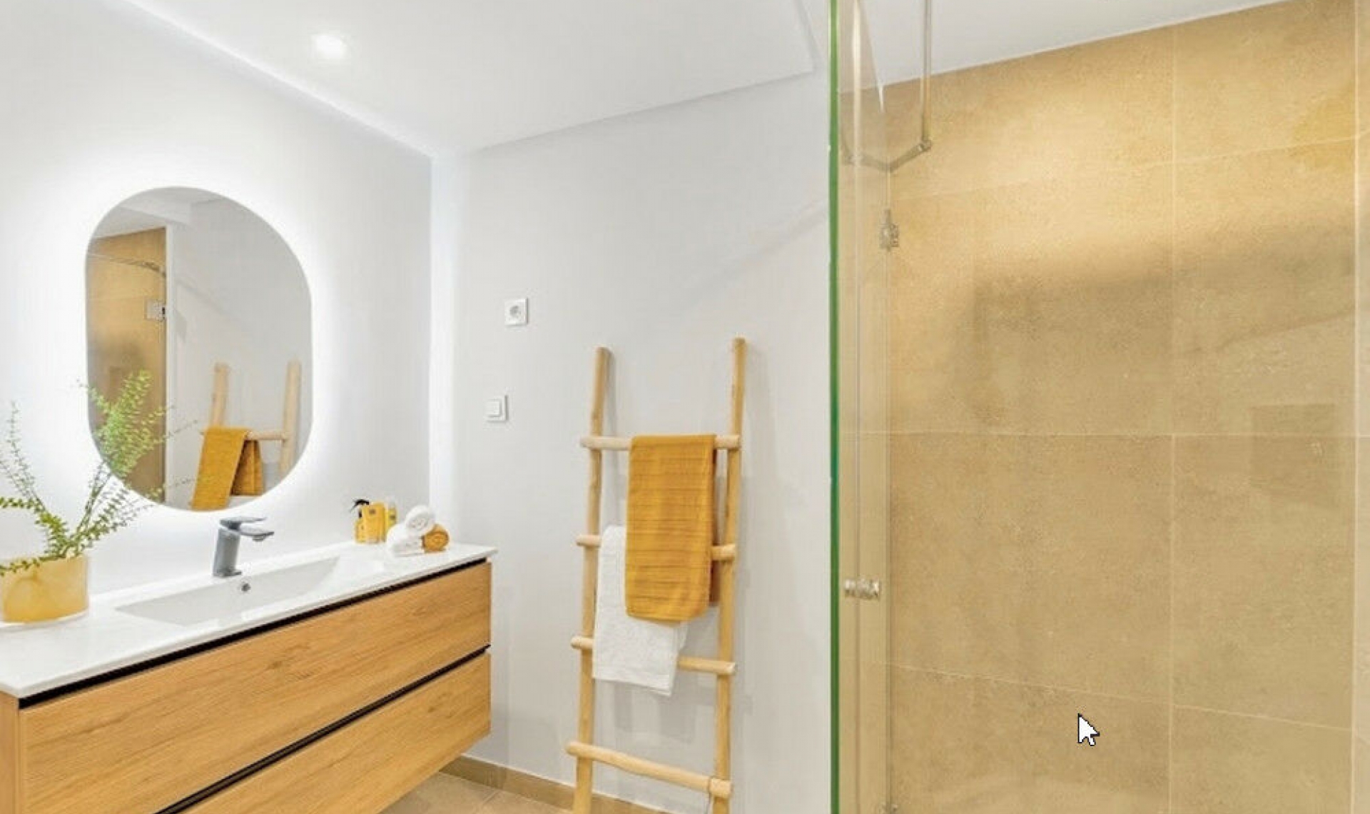 Další prodej - Apartment -
Estepona