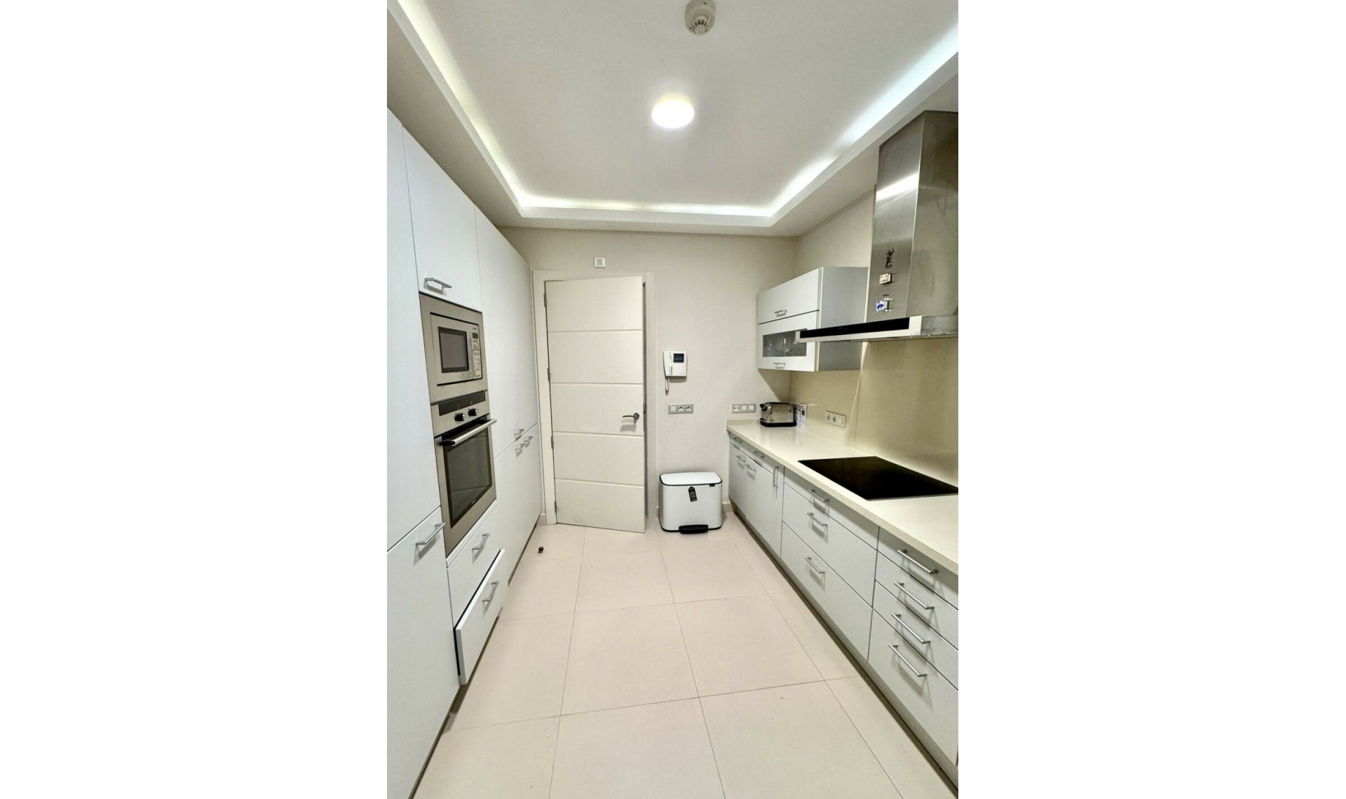 Další prodej - Apartment -
Estepona