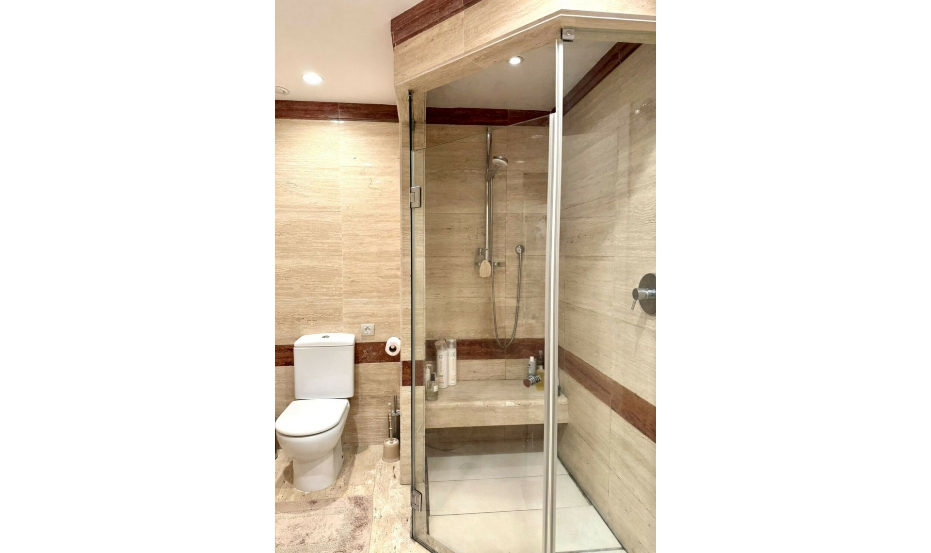 Další prodej - Apartment -
Estepona