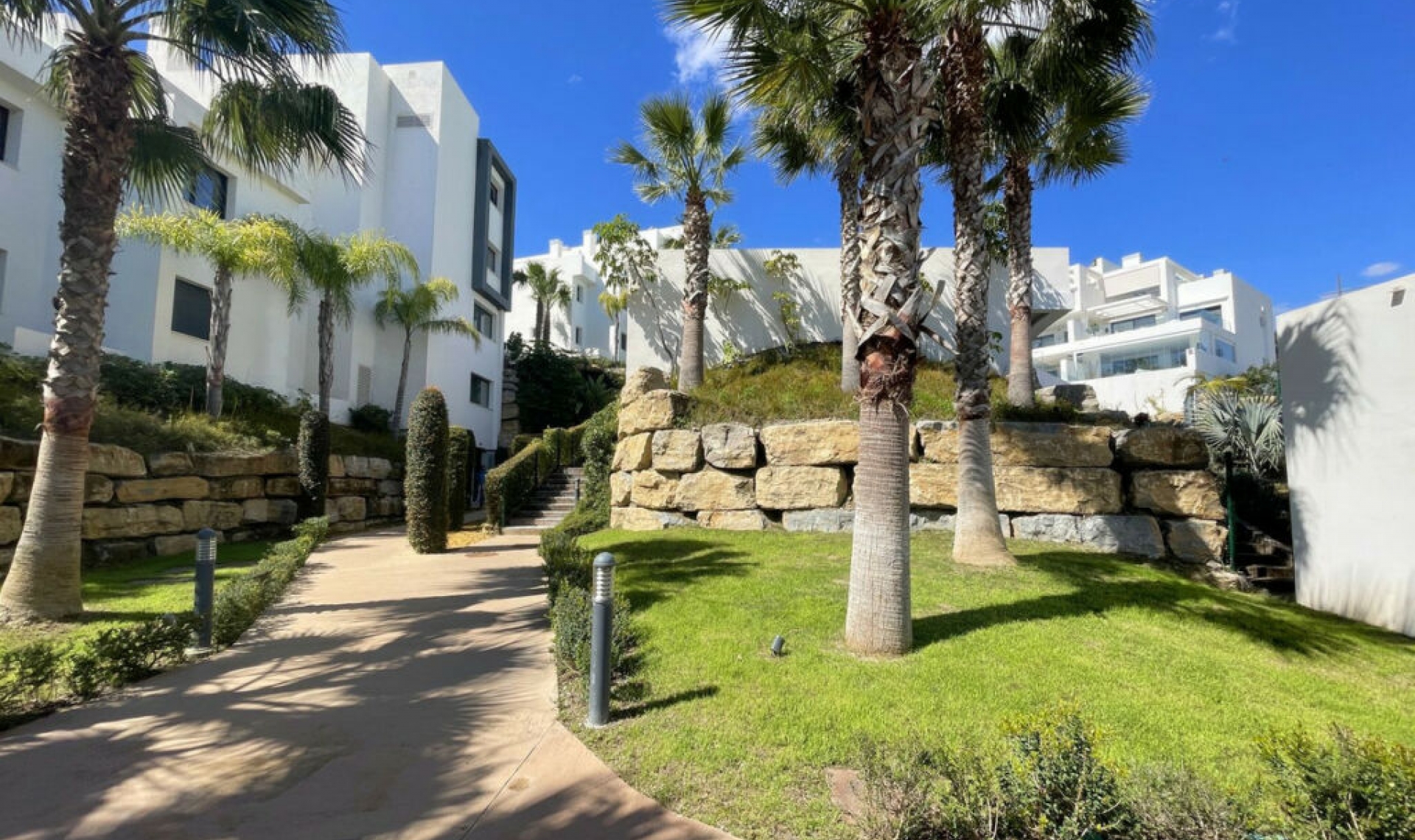 Další prodej - Apartment -
Estepona