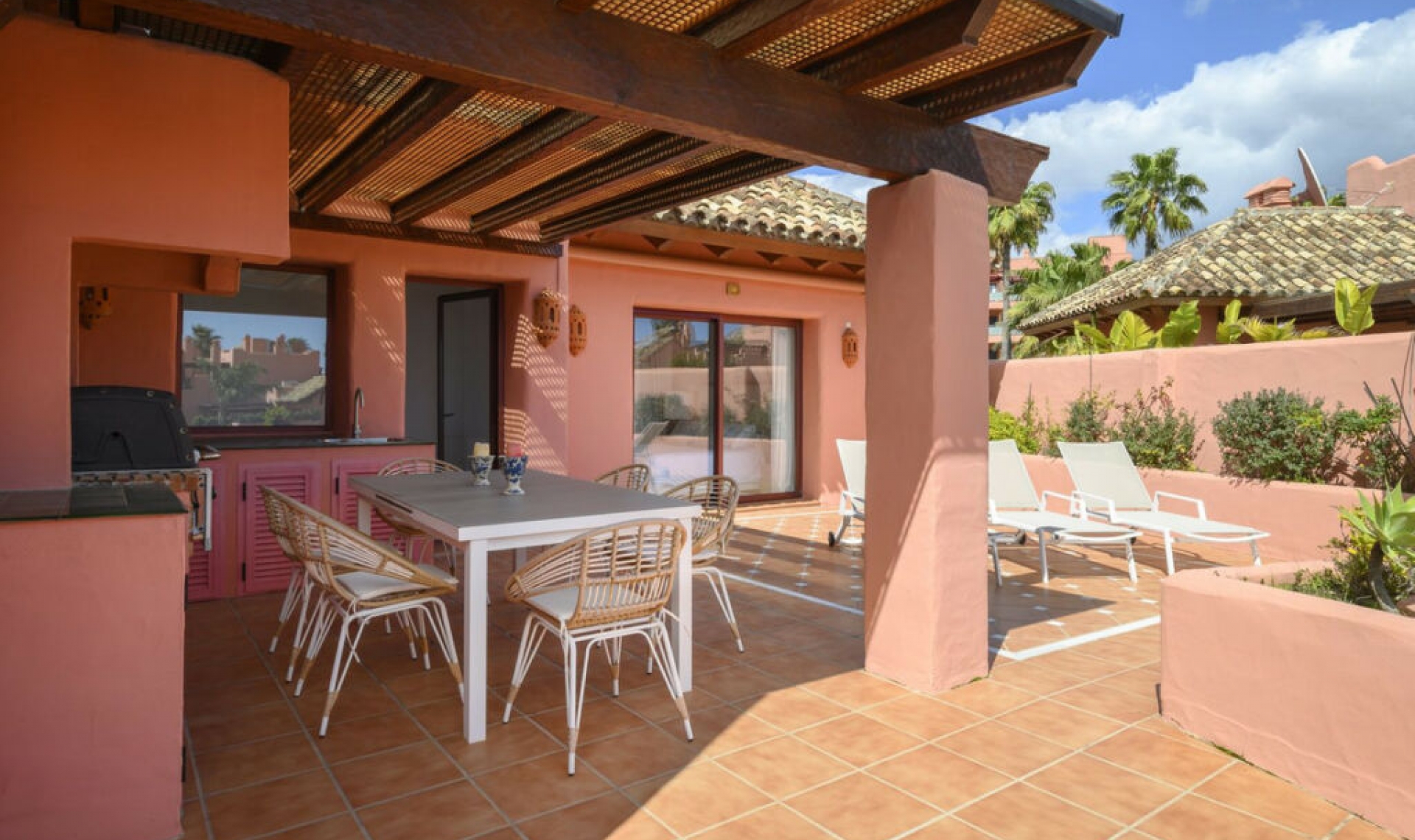 Další prodej - Apartment -
Estepona