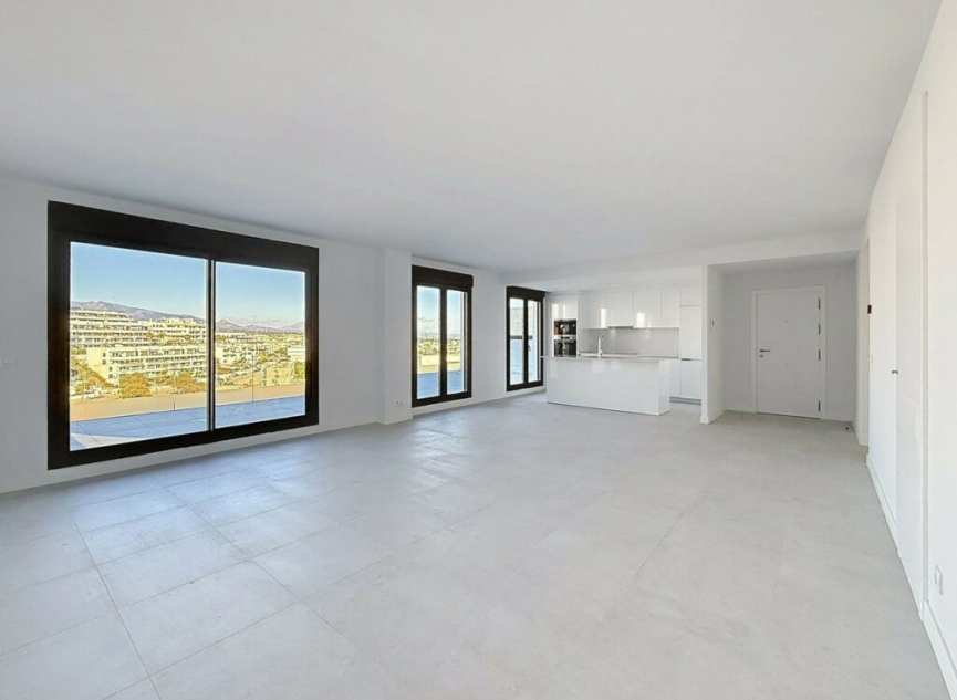 Další prodej - Apartment -
Estepona