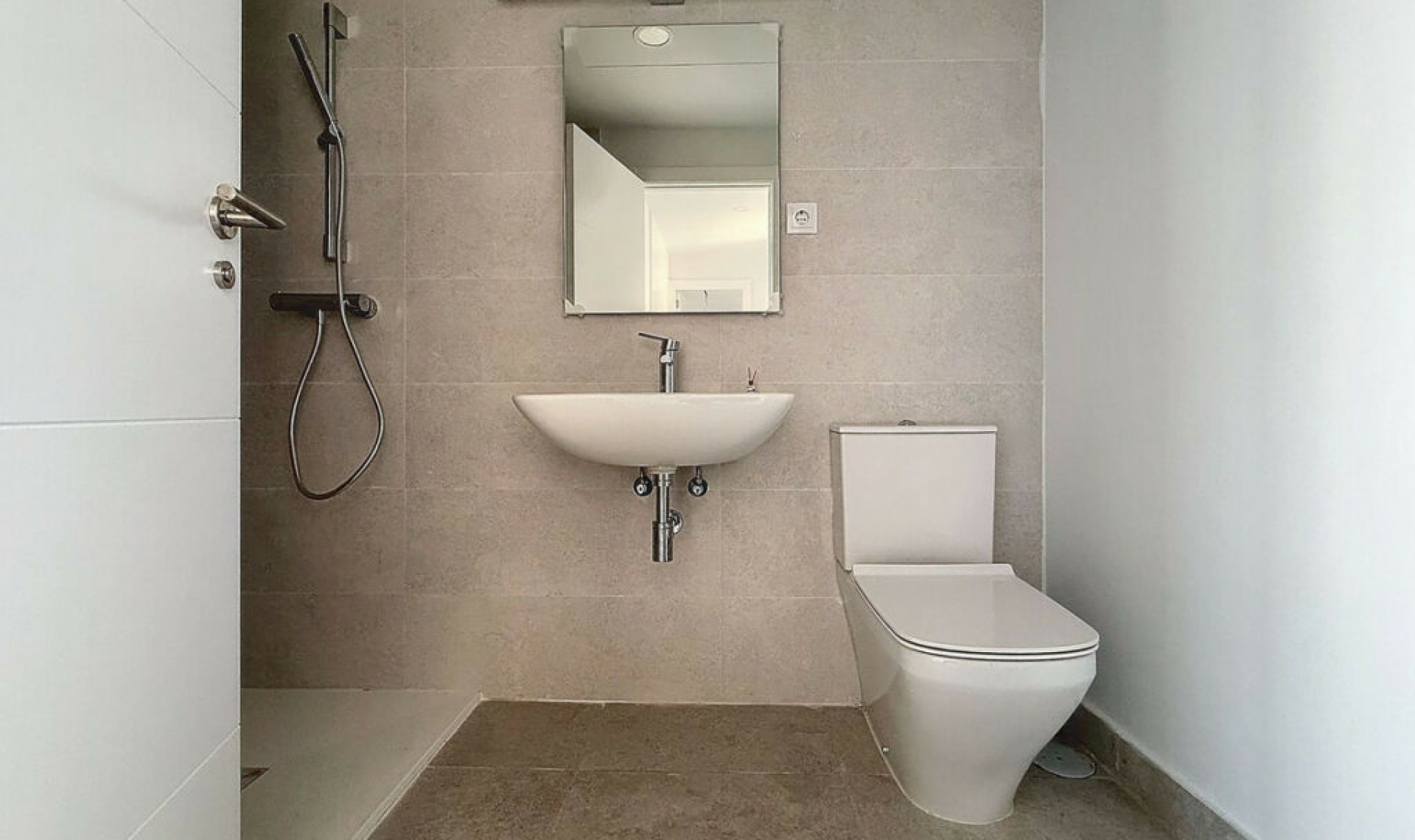Další prodej - Apartment -
Estepona