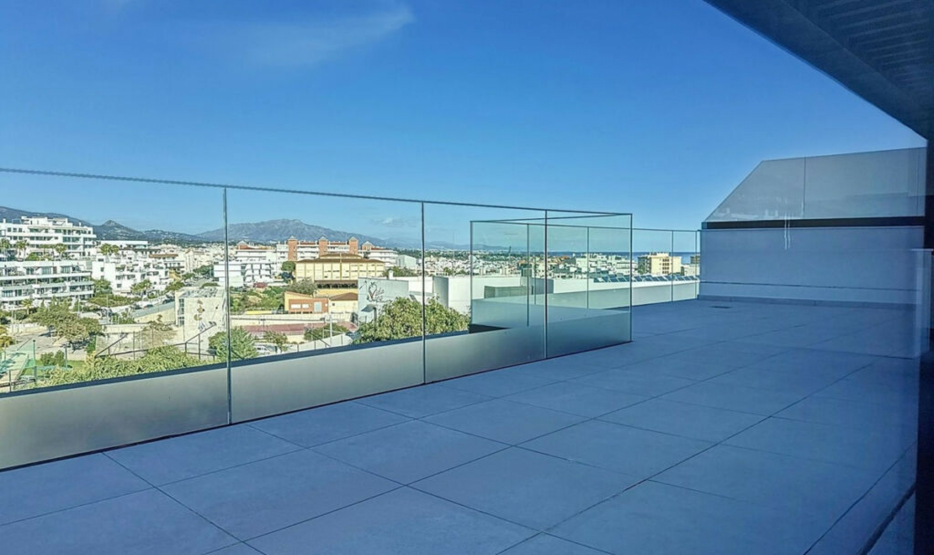 Další prodej - Apartment -
Estepona