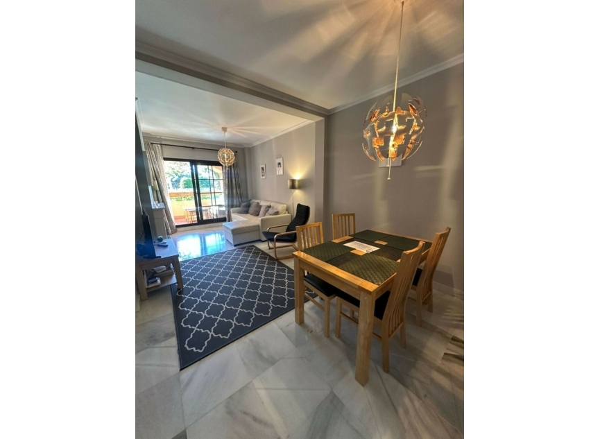 Další prodej - Apartment -
Estepona