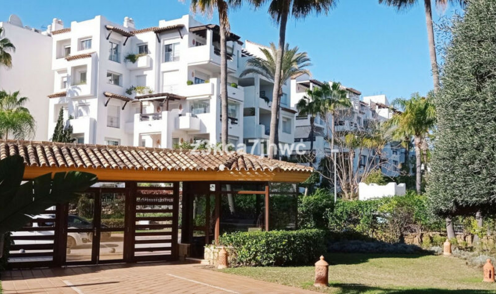 Další prodej - Apartment -
Estepona