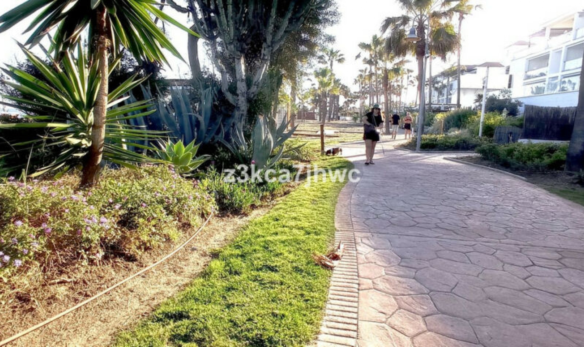 Další prodej - Apartment -
Estepona
