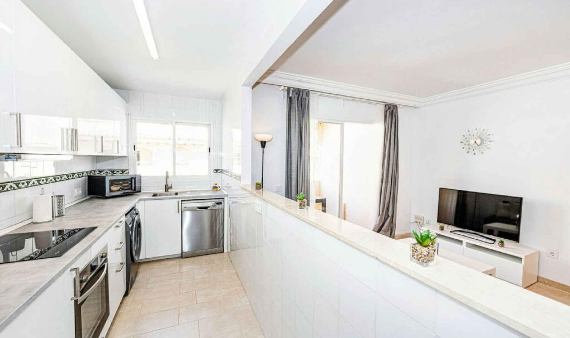 Další prodej - Apartment -
Estepona