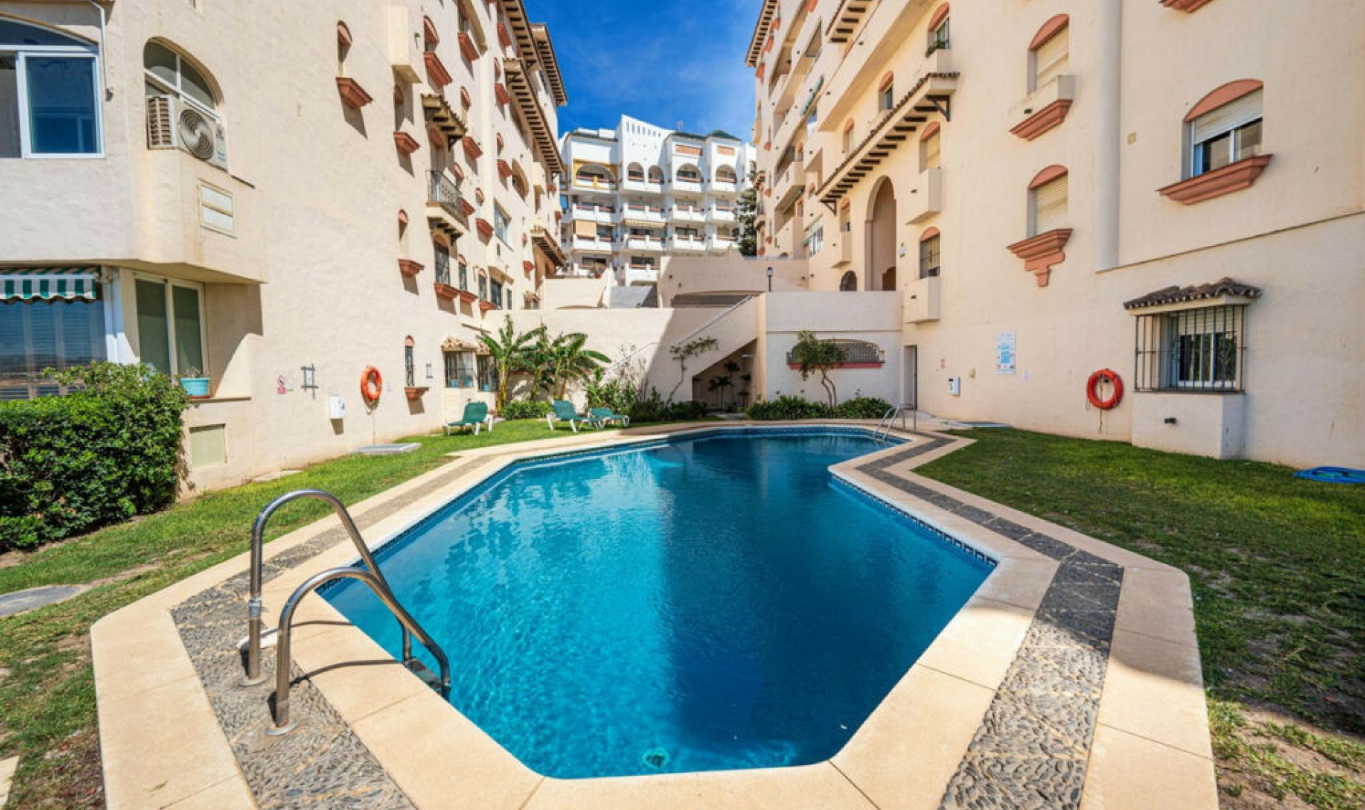 Další prodej - Apartment -
Estepona