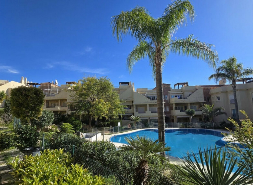 Další prodej - Apartment -
Estepona