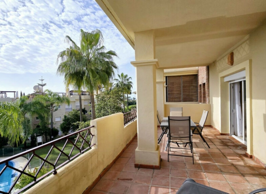 Další prodej - Apartment -
Estepona