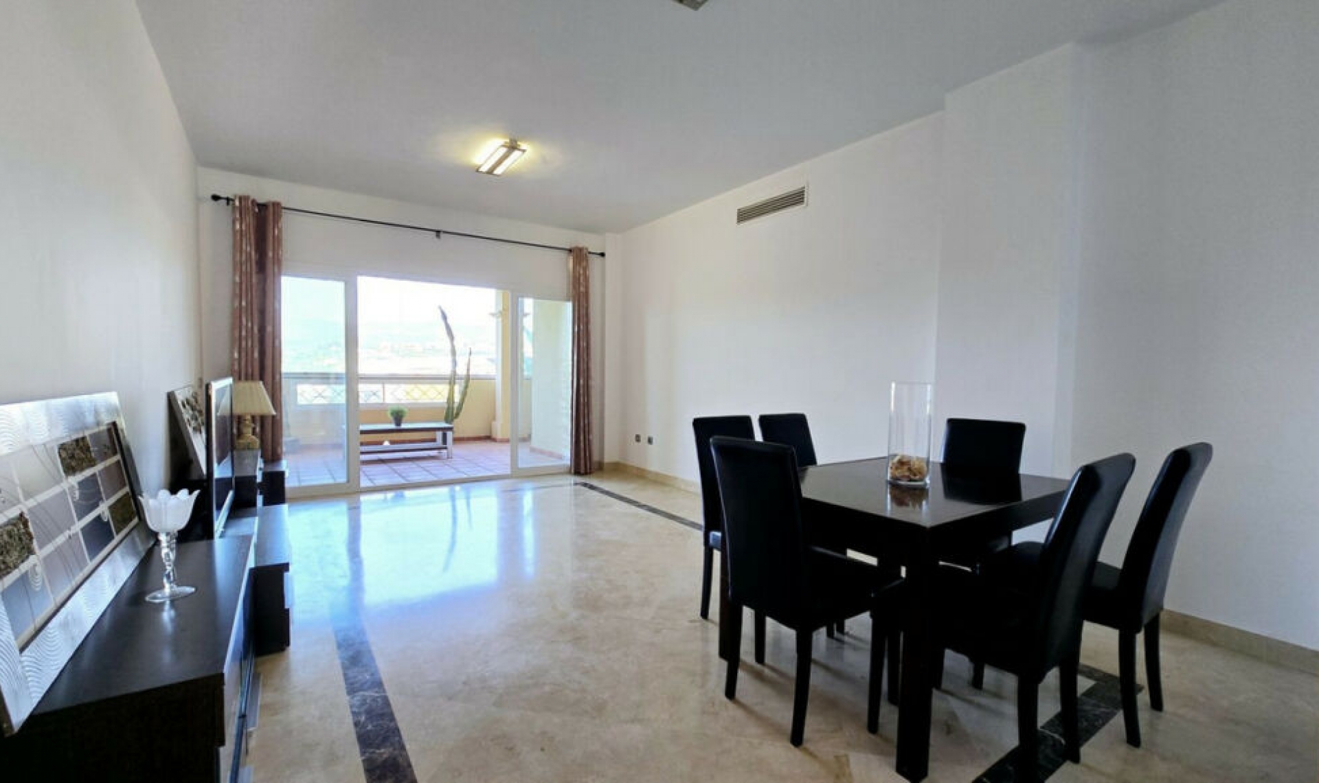 Další prodej - Apartment -
Estepona