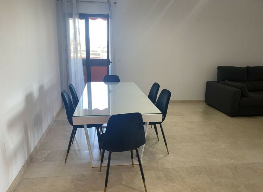 Další prodej - Apartment -
Estepona