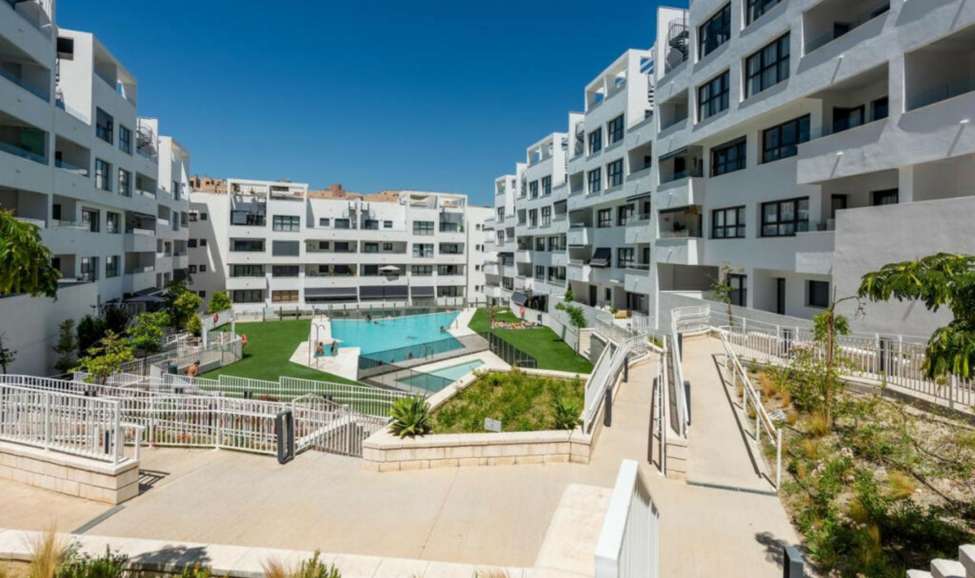 Další prodej - Apartment -
Estepona