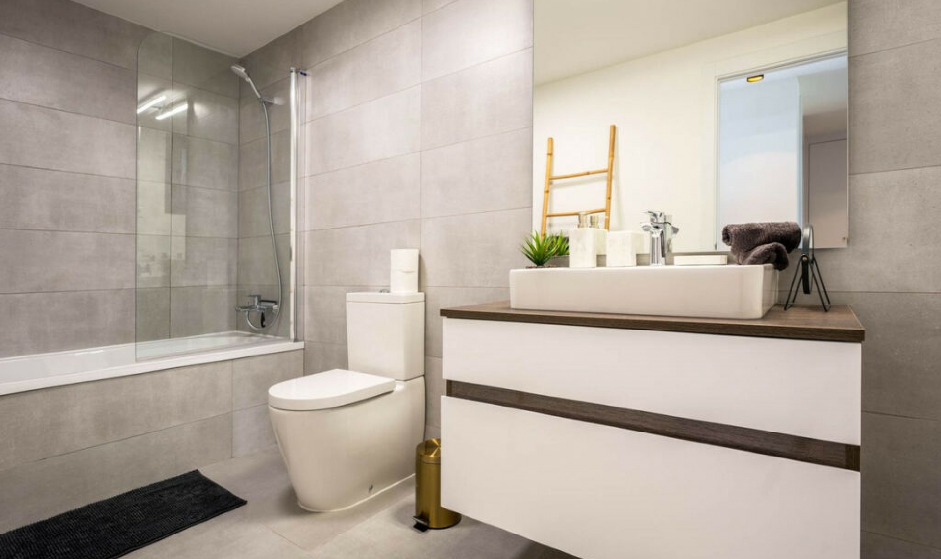 Další prodej - Apartment -
Estepona