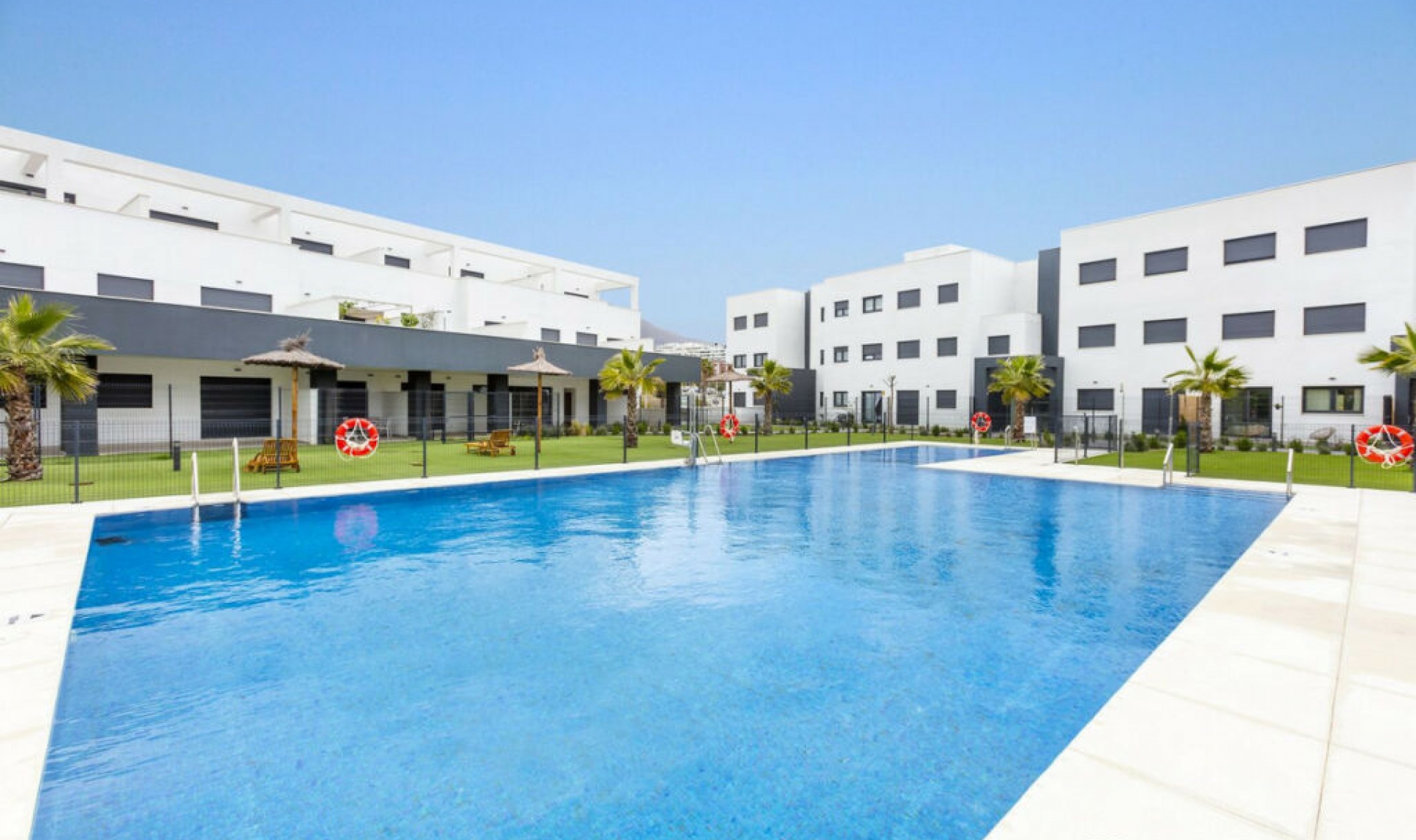 Další prodej - Apartment -
Estepona