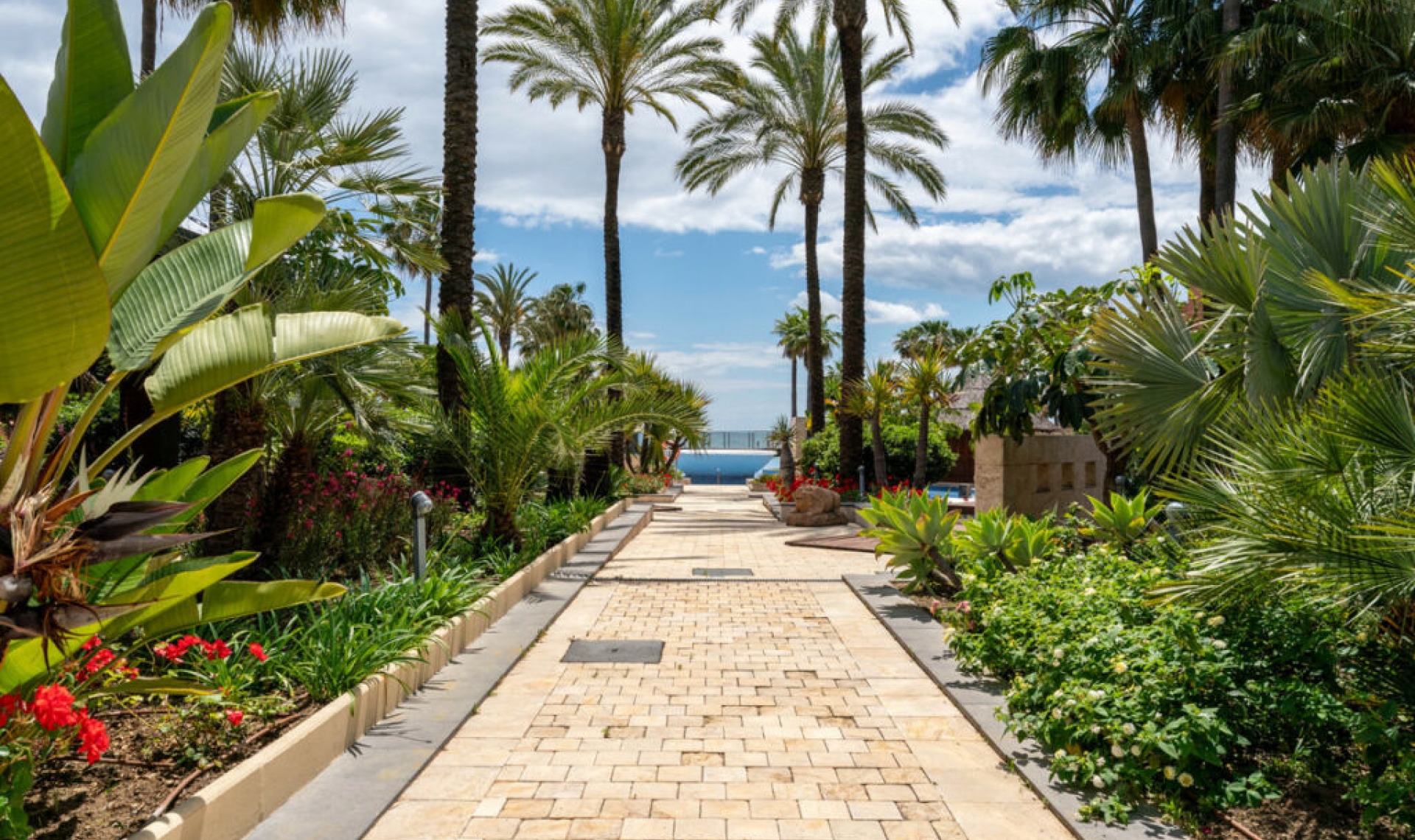 Další prodej - Apartment -
Estepona