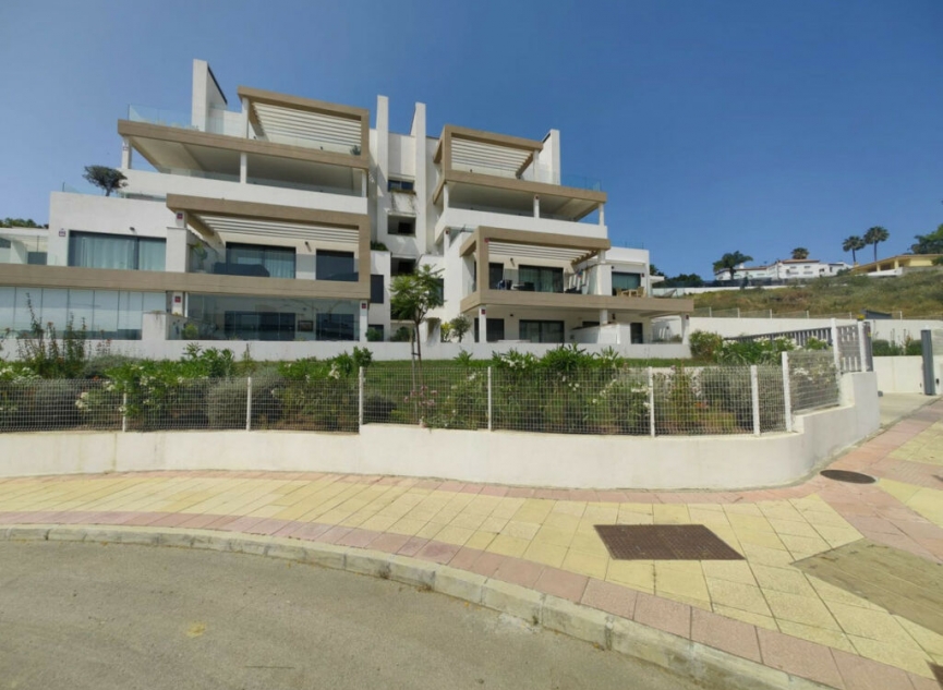 Další prodej - Apartment -
Estepona