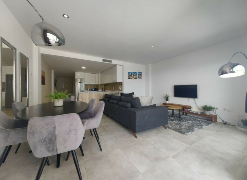 Další prodej - Apartment -
Estepona