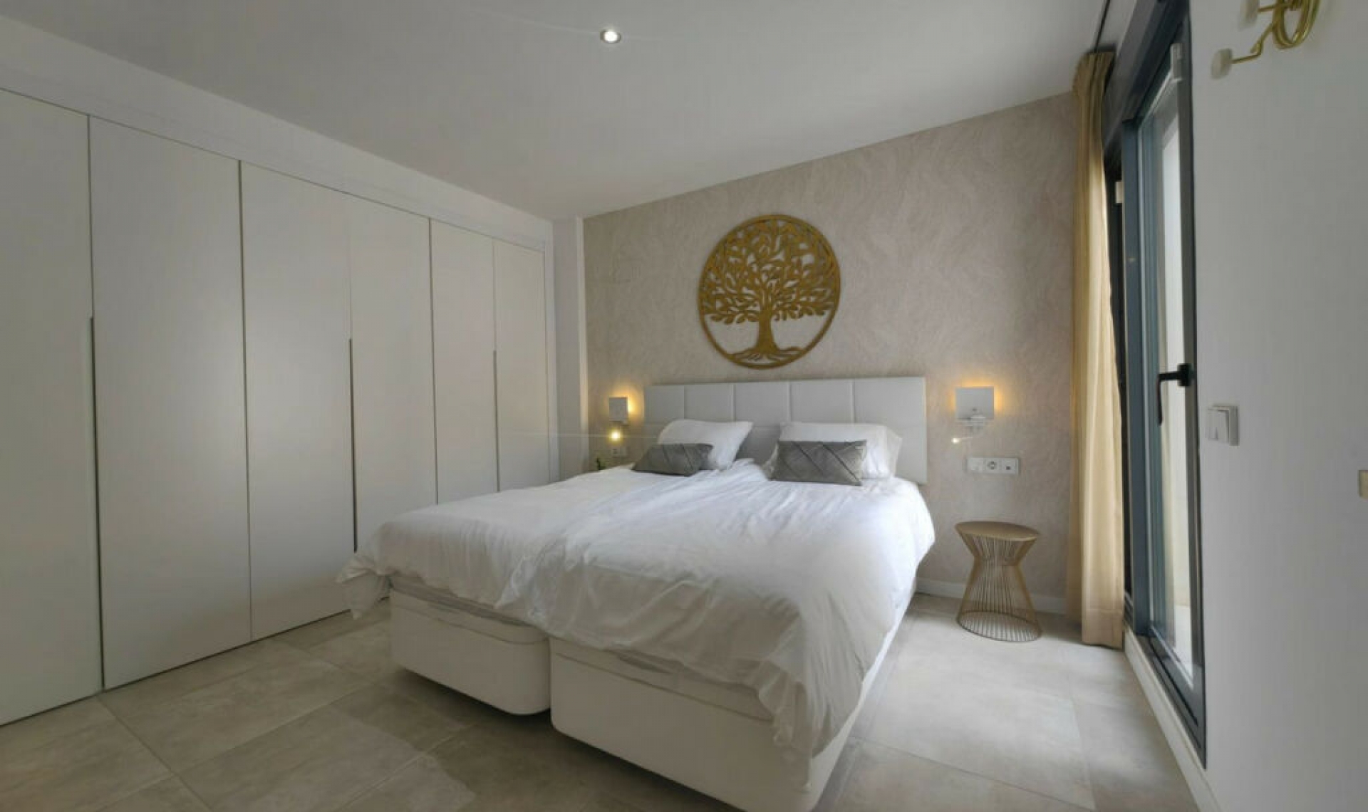 Další prodej - Apartment -
Estepona