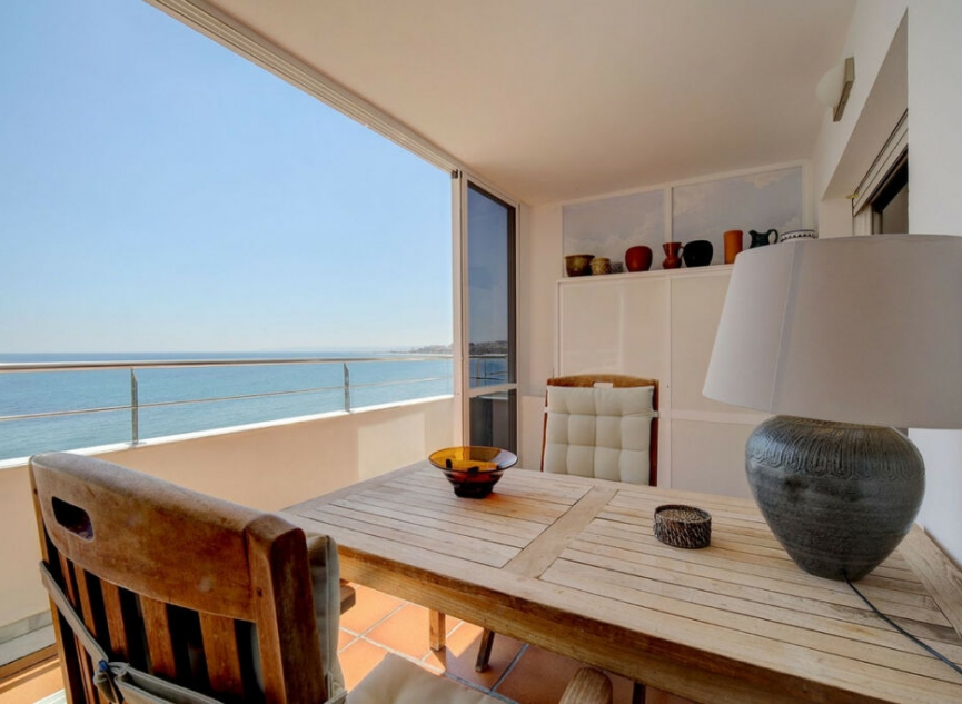 Další prodej - Apartment -
Estepona