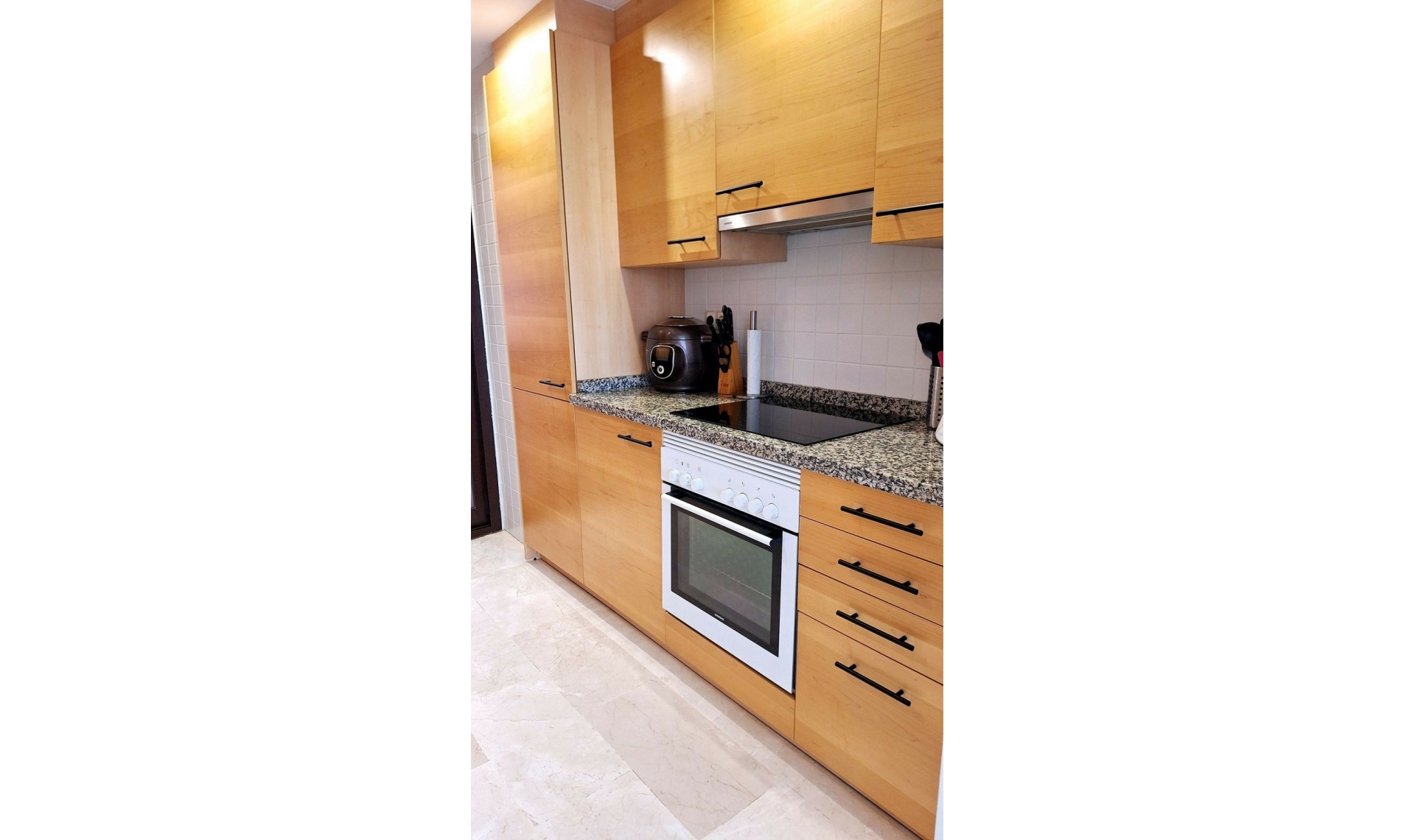 Další prodej - Apartment -
Estepona