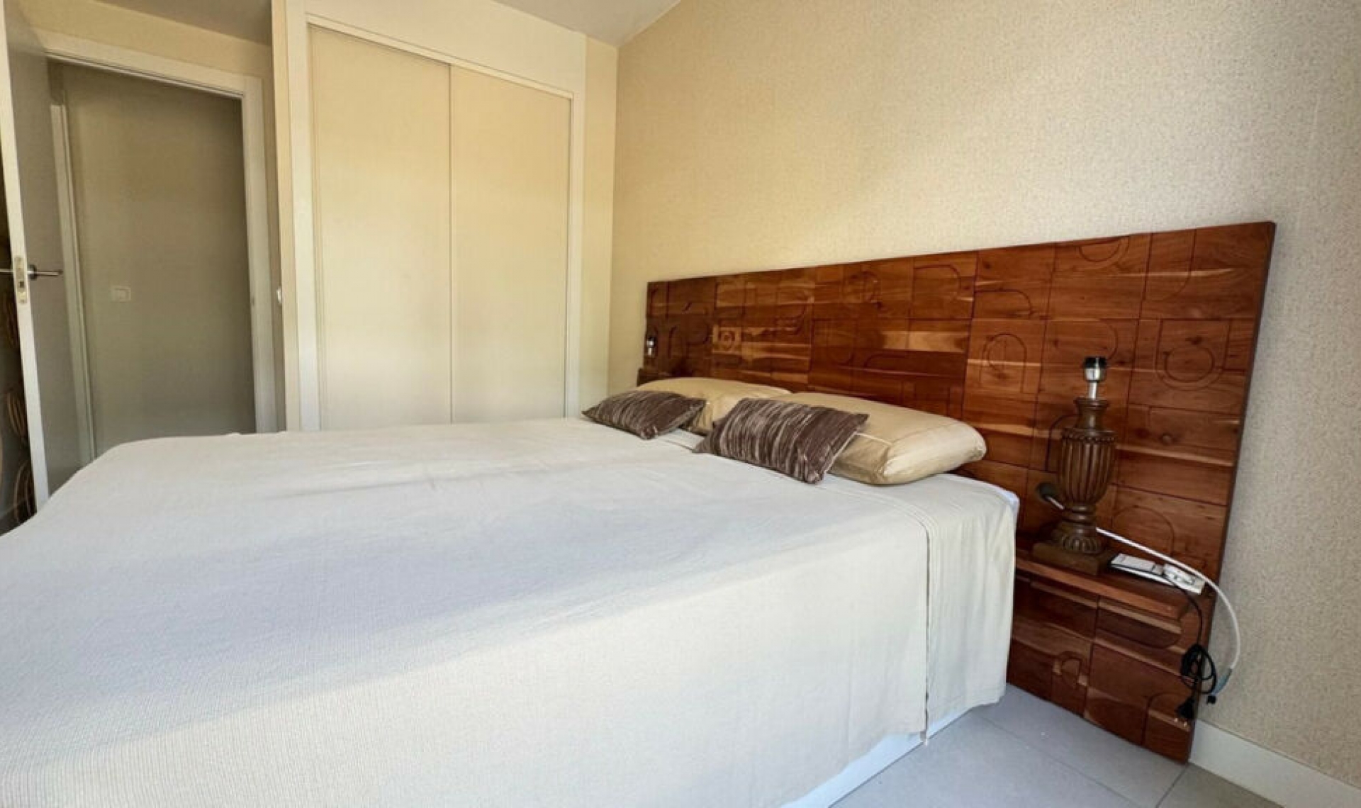 Další prodej - Apartment -
Estepona
