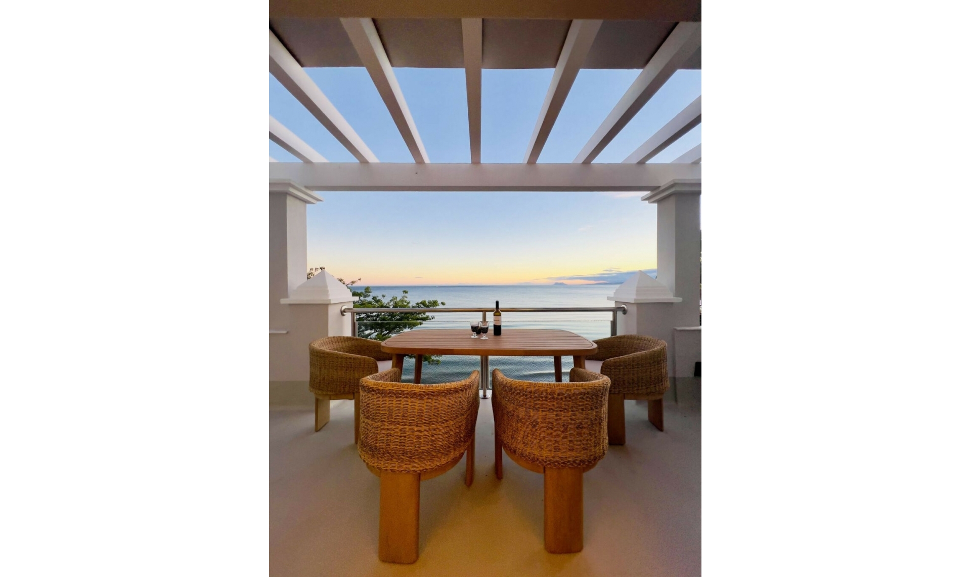 Další prodej - Apartment -
Estepona