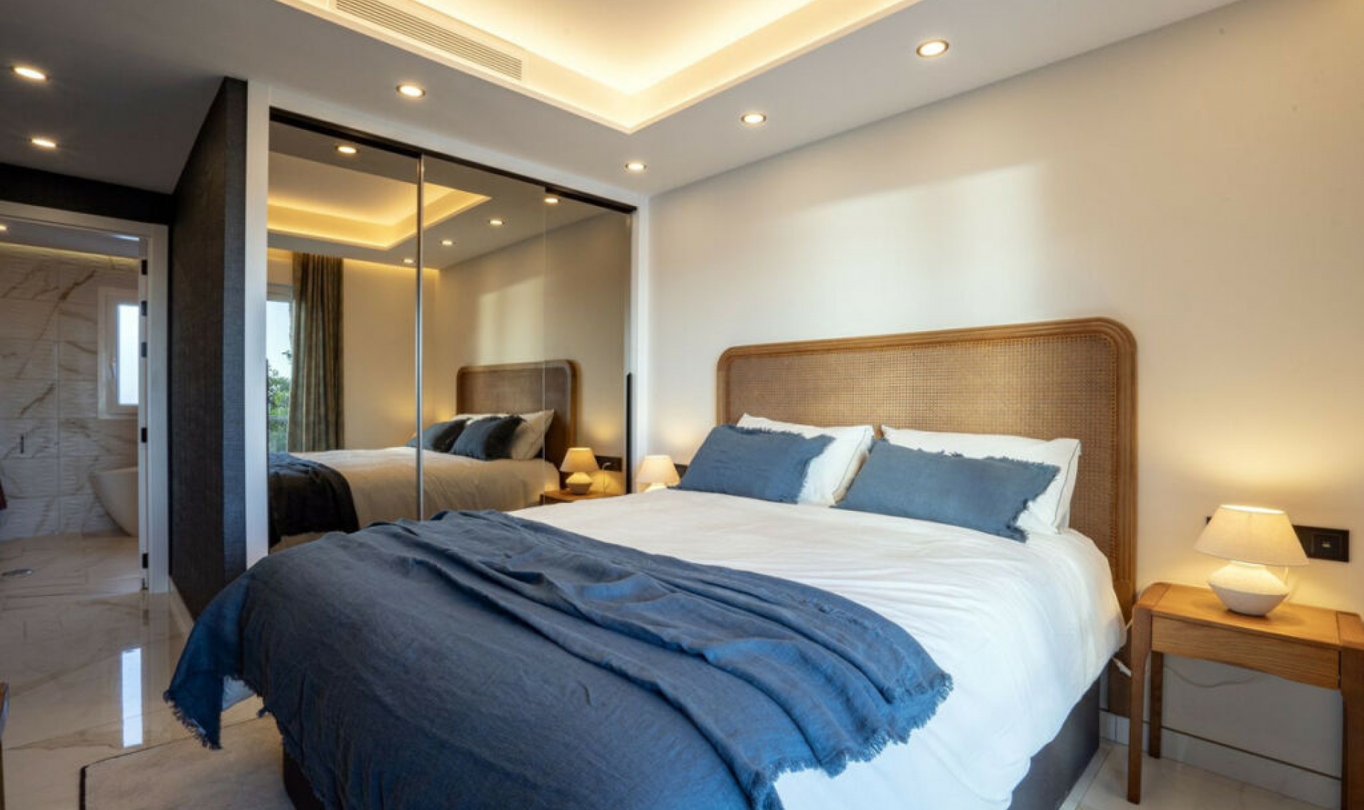 Další prodej - Apartment -
Estepona