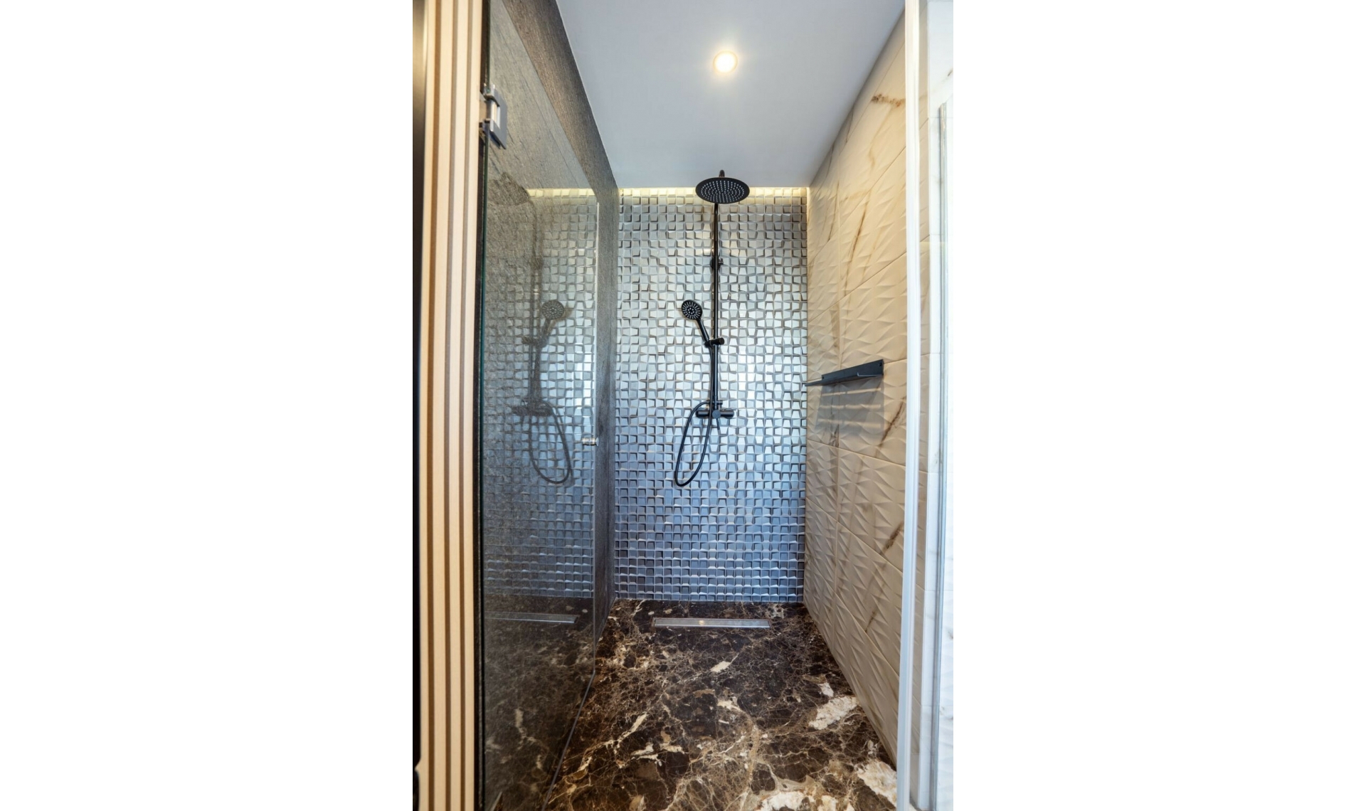 Další prodej - Apartment -
Estepona