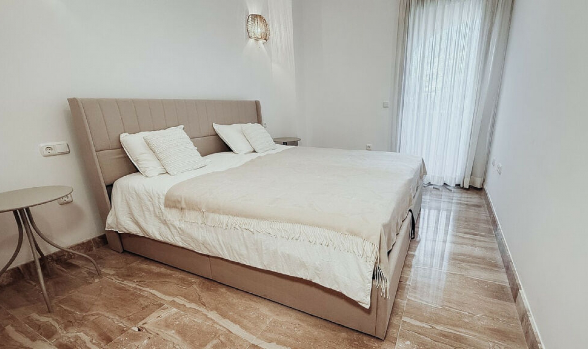 Další prodej - Apartment -
Estepona