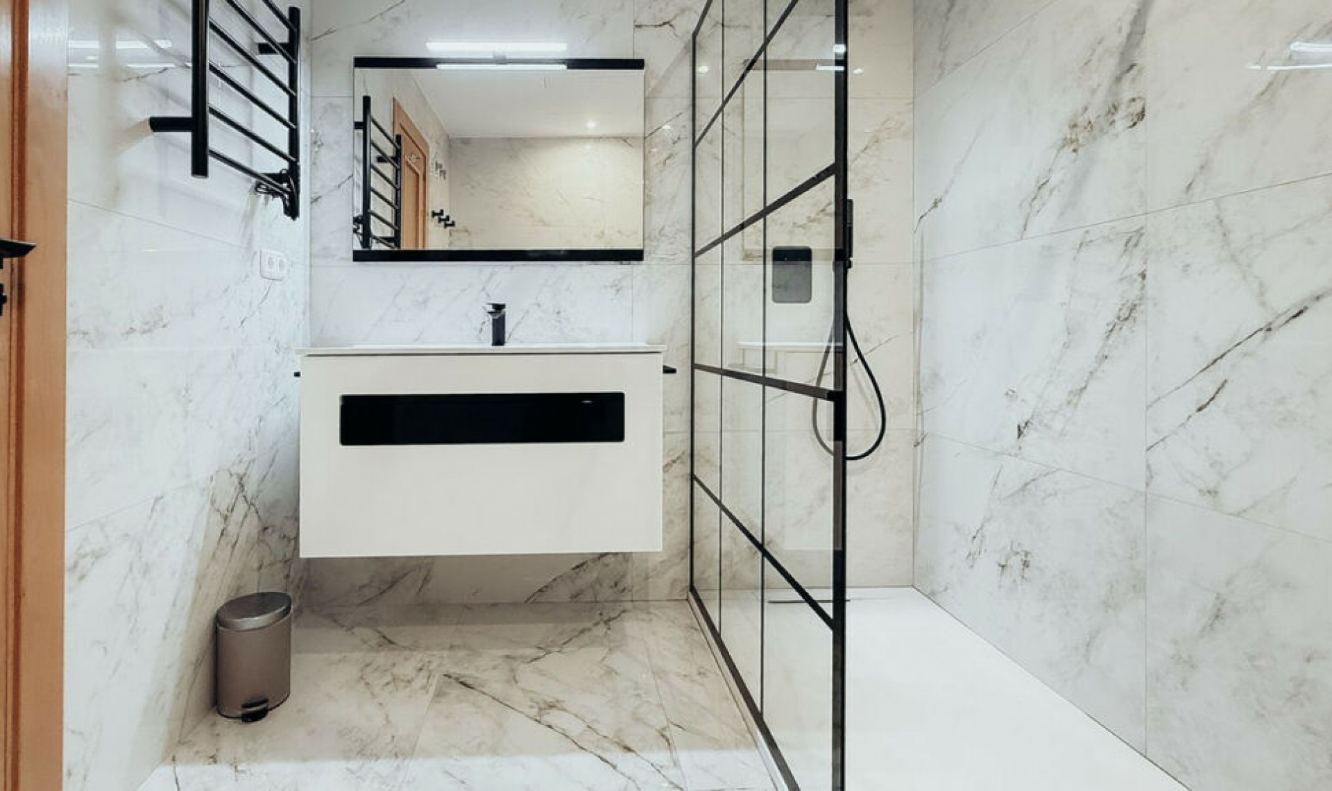 Další prodej - Apartment -
Estepona