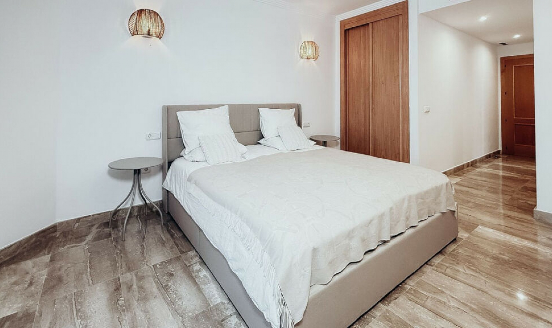 Další prodej - Apartment -
Estepona
