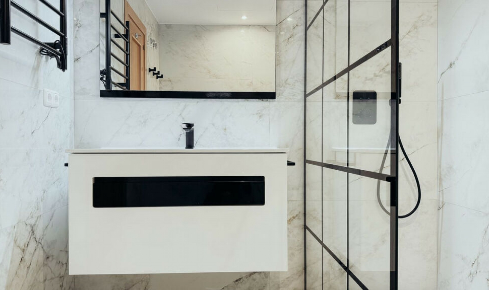 Další prodej - Apartment -
Estepona