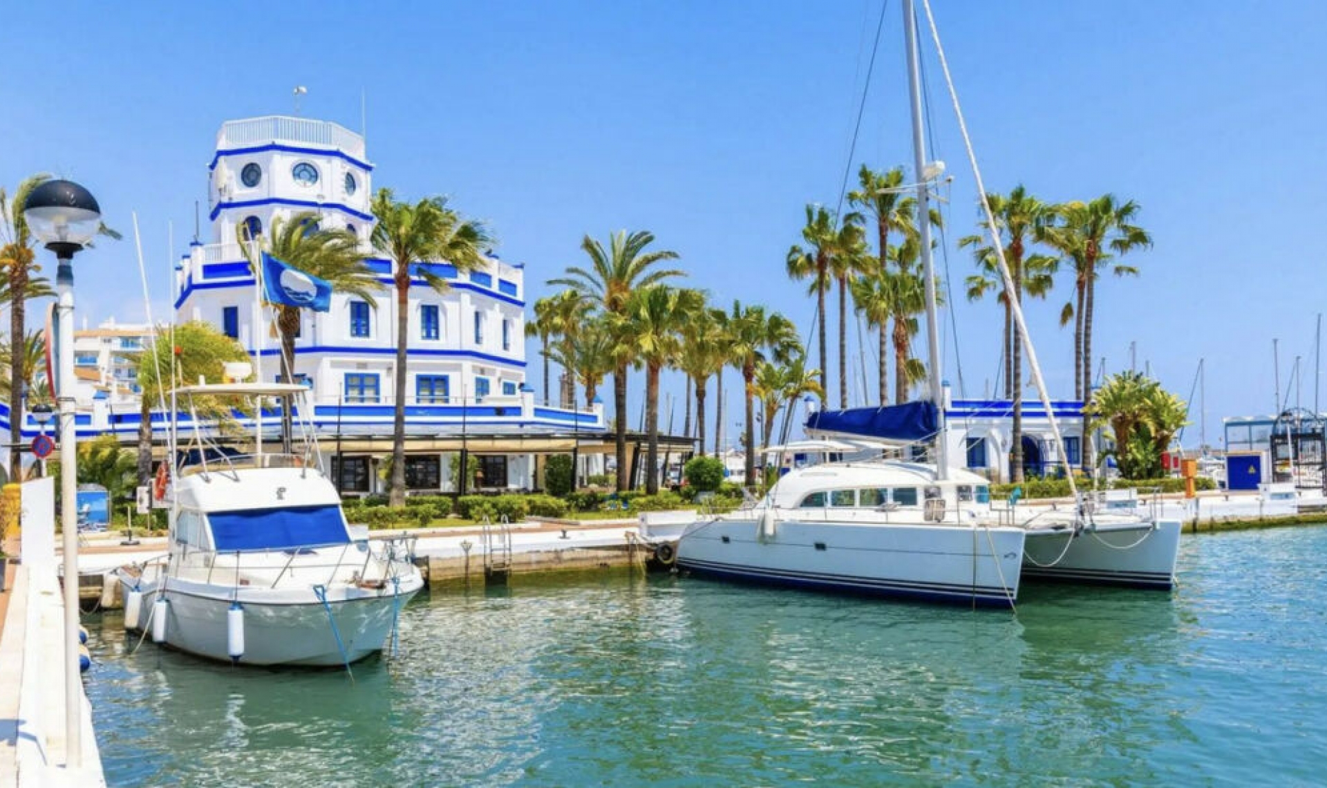 Další prodej - Apartment -
Estepona