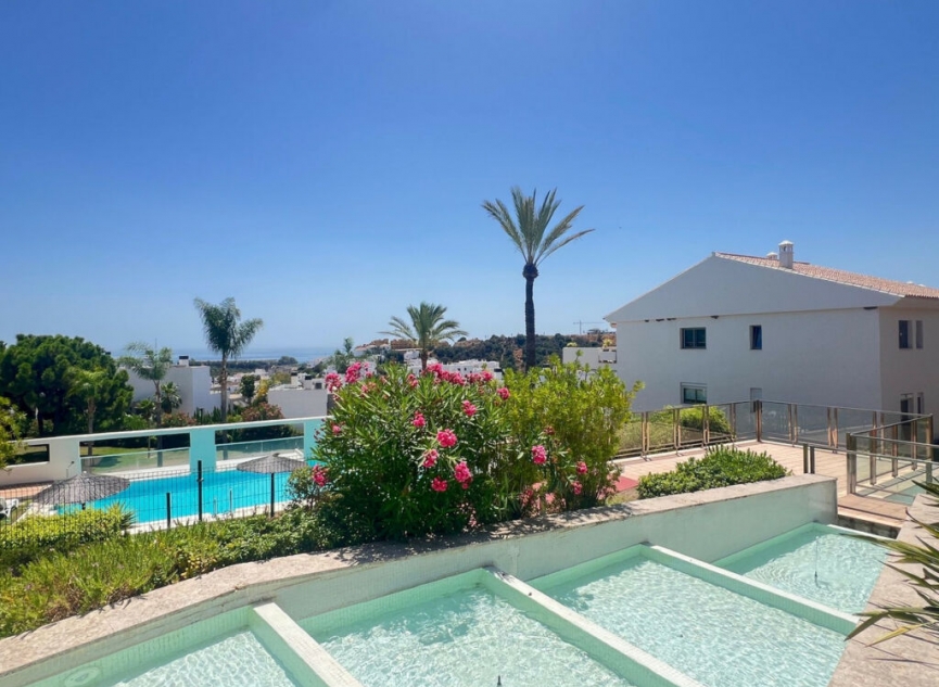 Další prodej - Apartment -
Estepona
