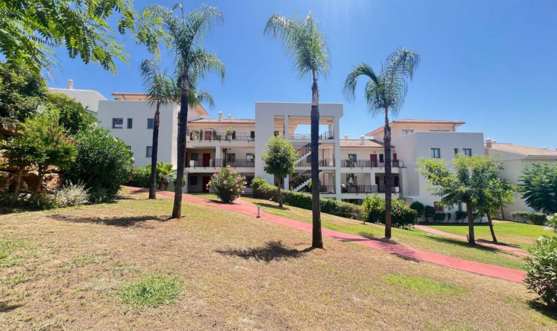 Další prodej - Apartment -
Estepona