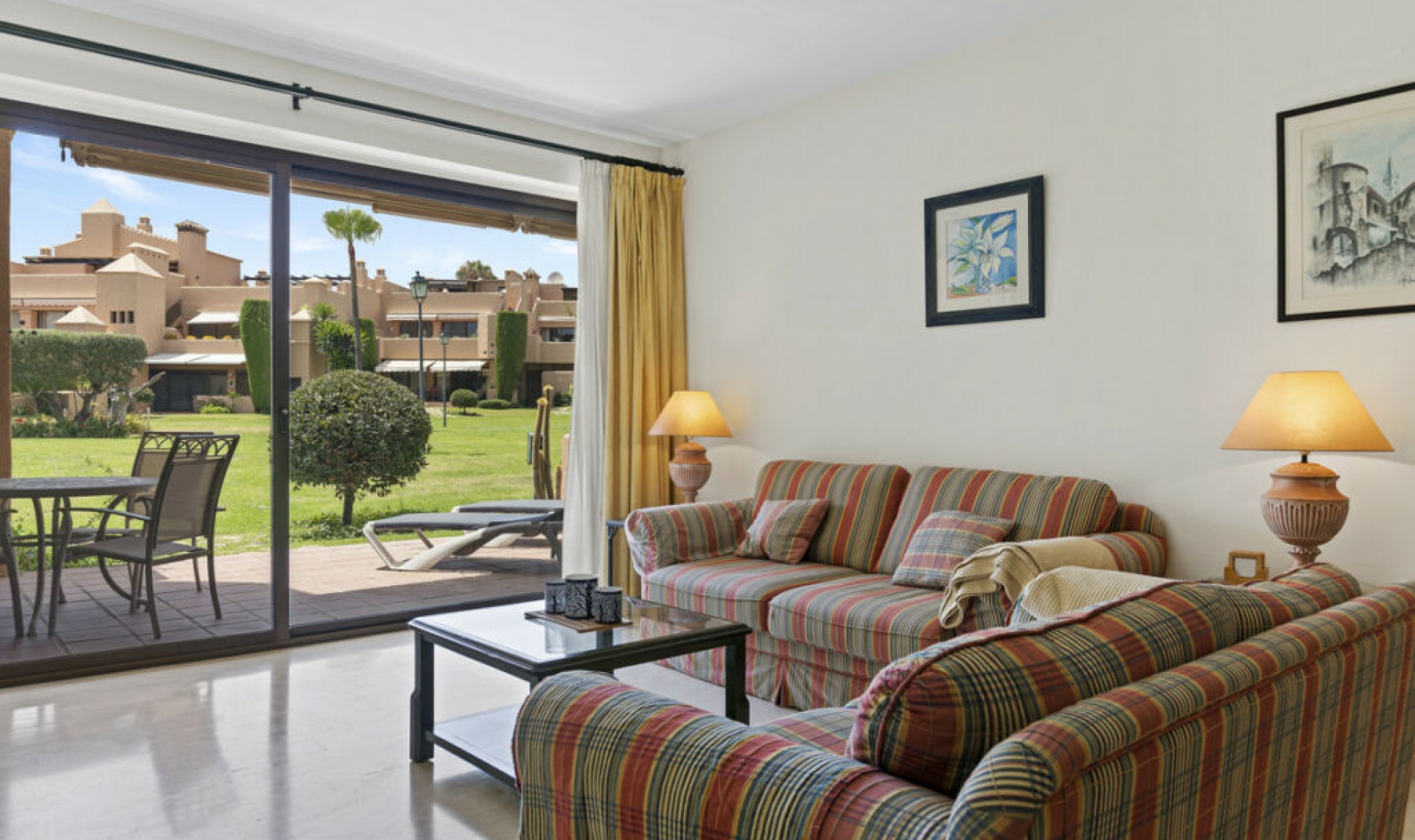 Další prodej - Apartment -
Estepona