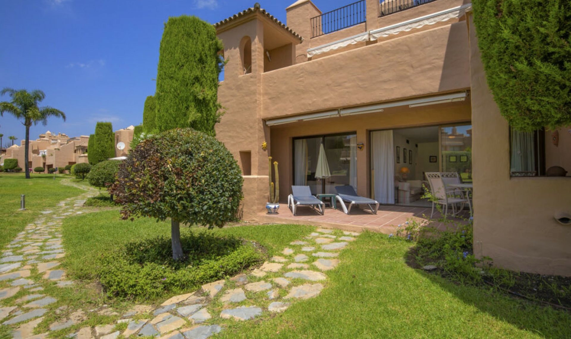 Další prodej - Apartment -
Estepona