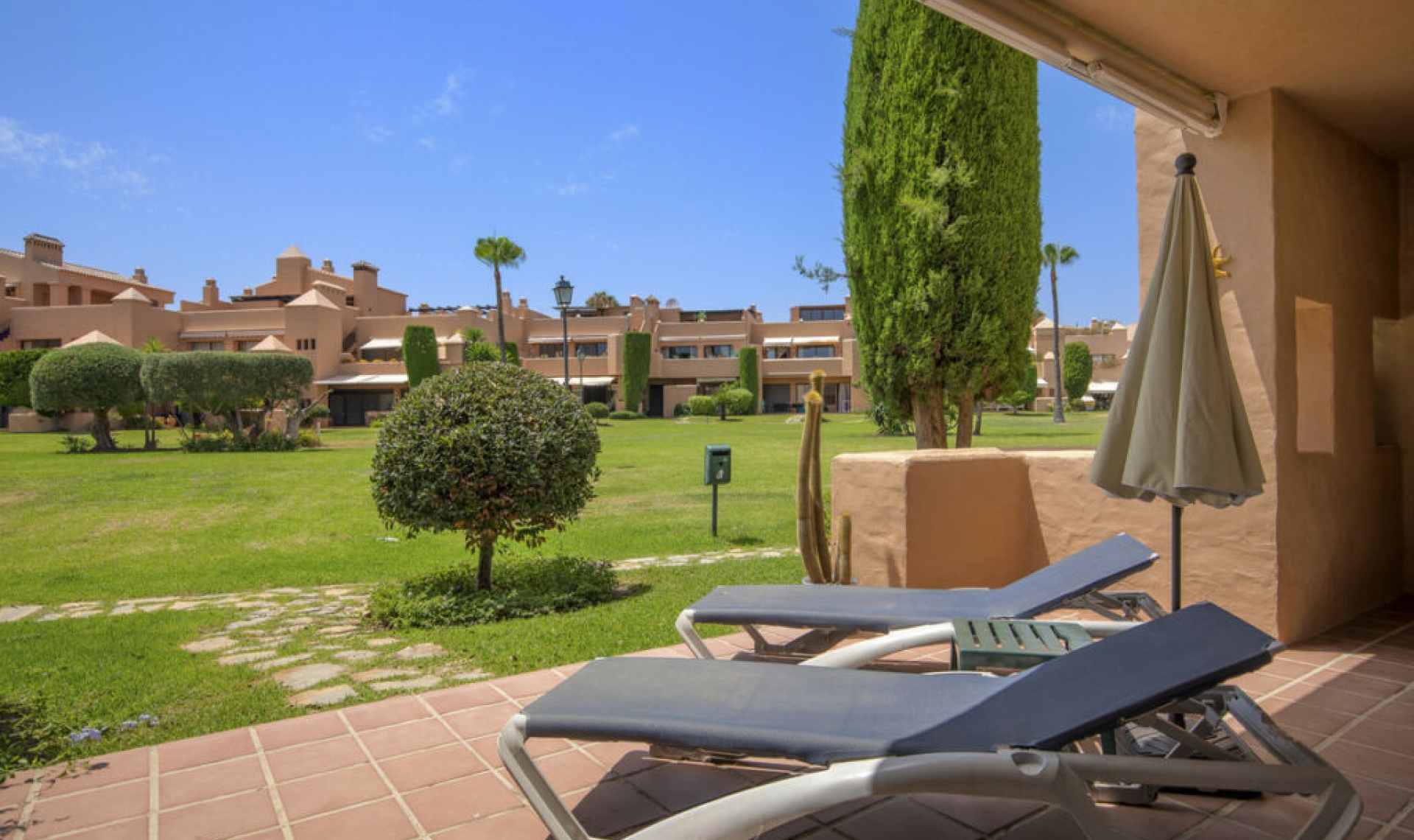 Další prodej - Apartment -
Estepona