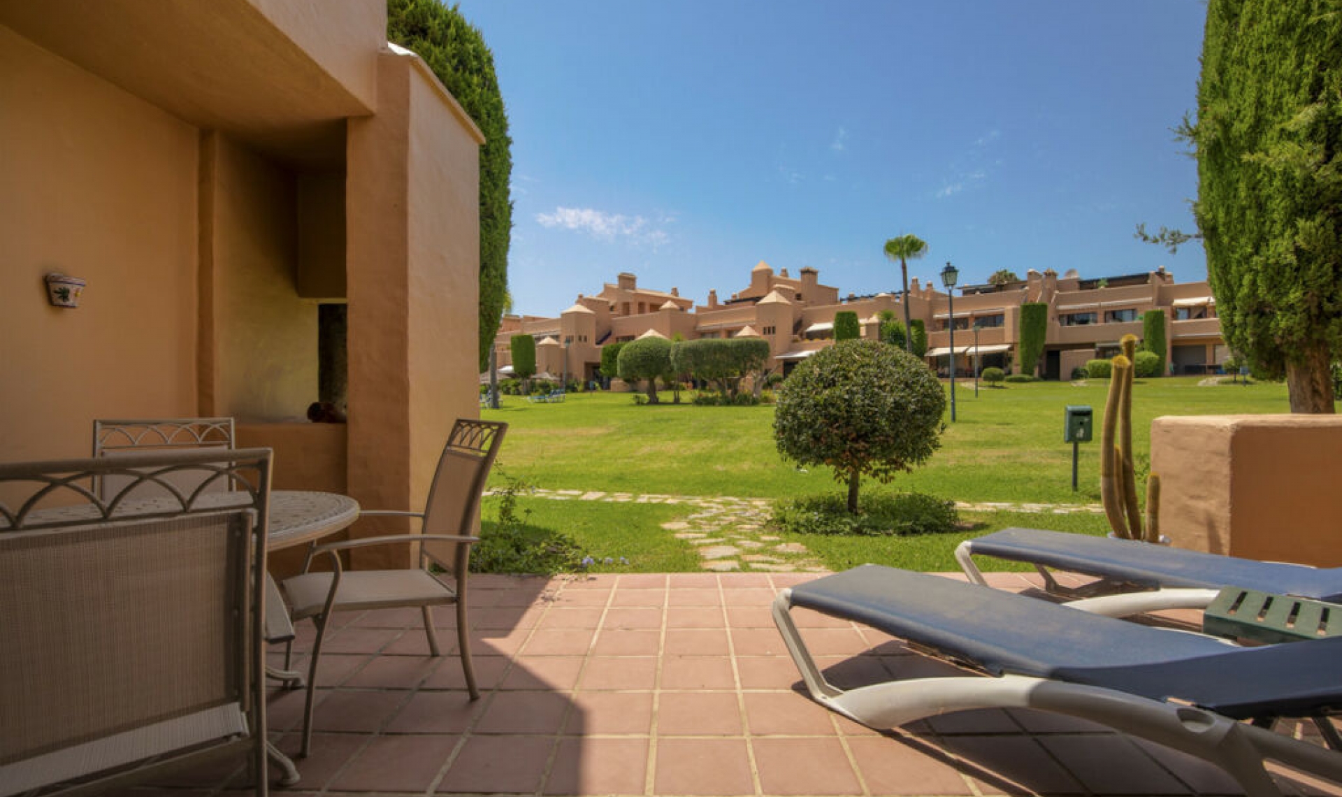 Další prodej - Apartment -
Estepona
