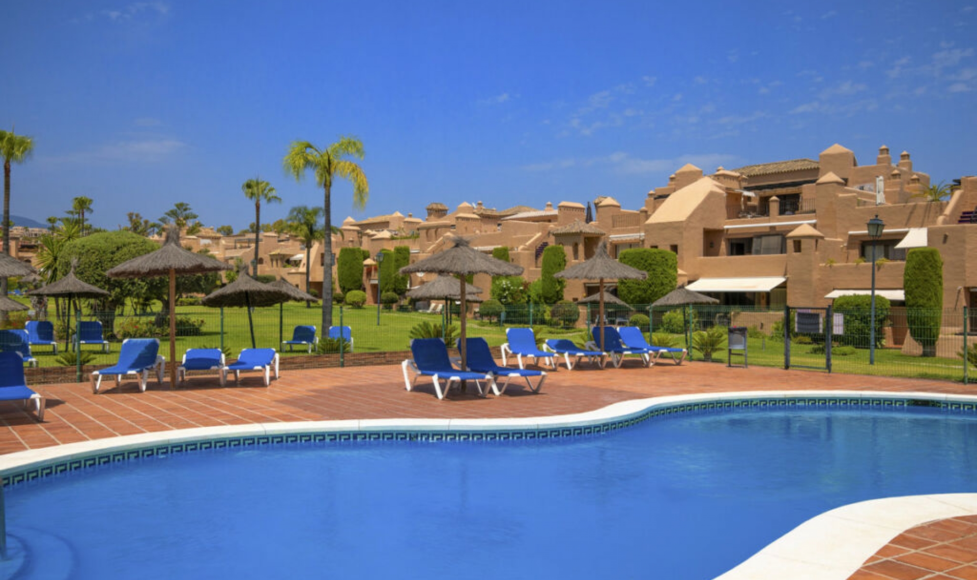 Další prodej - Apartment -
Estepona