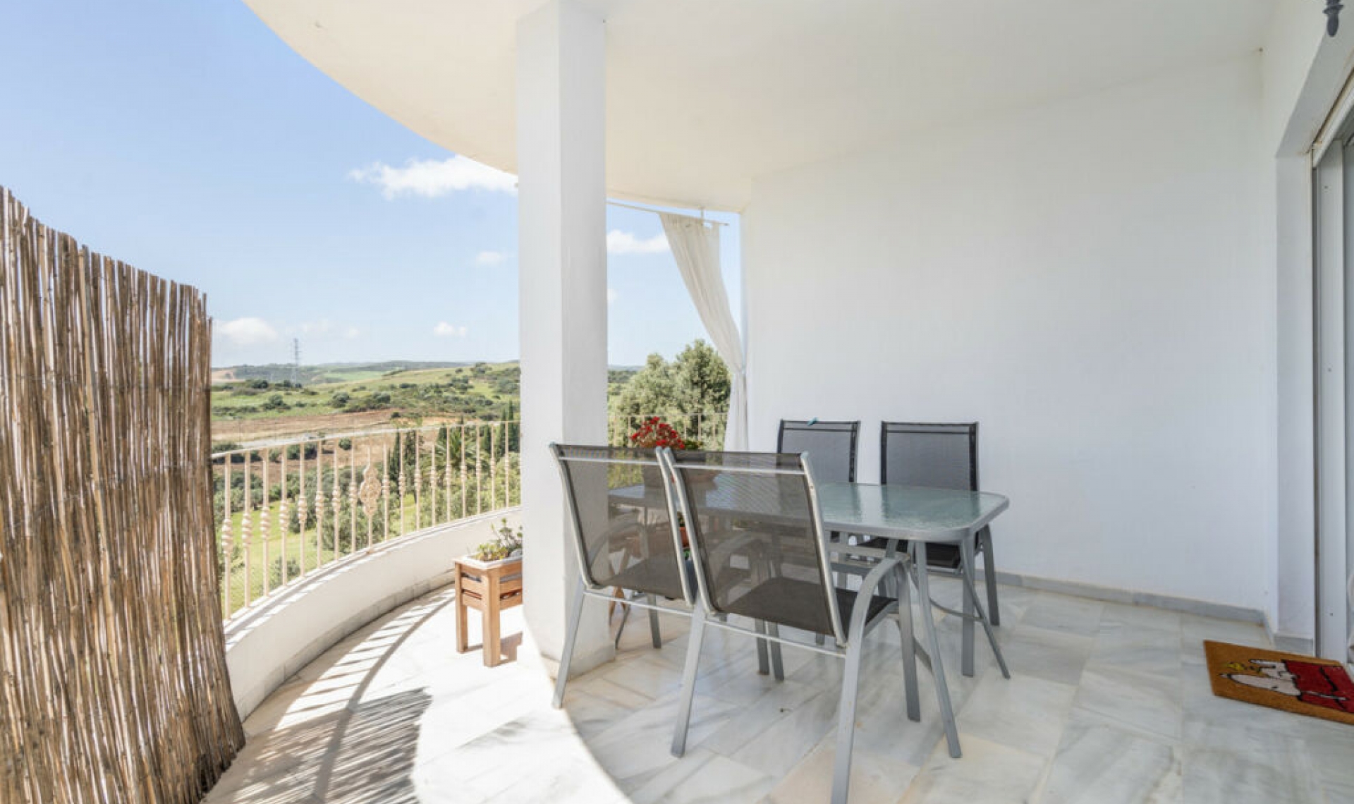Další prodej - Apartment -
Estepona