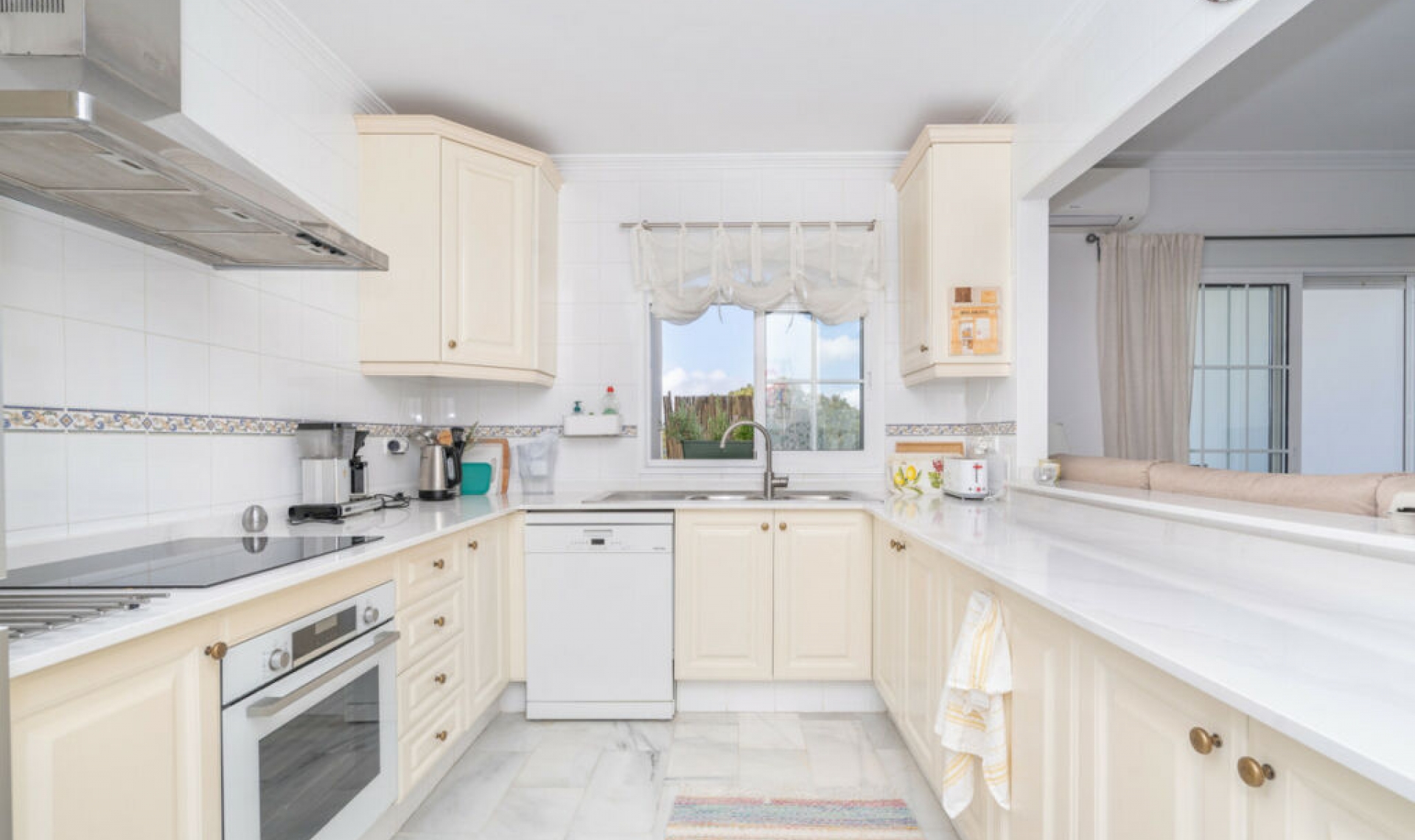Další prodej - Apartment -
Estepona