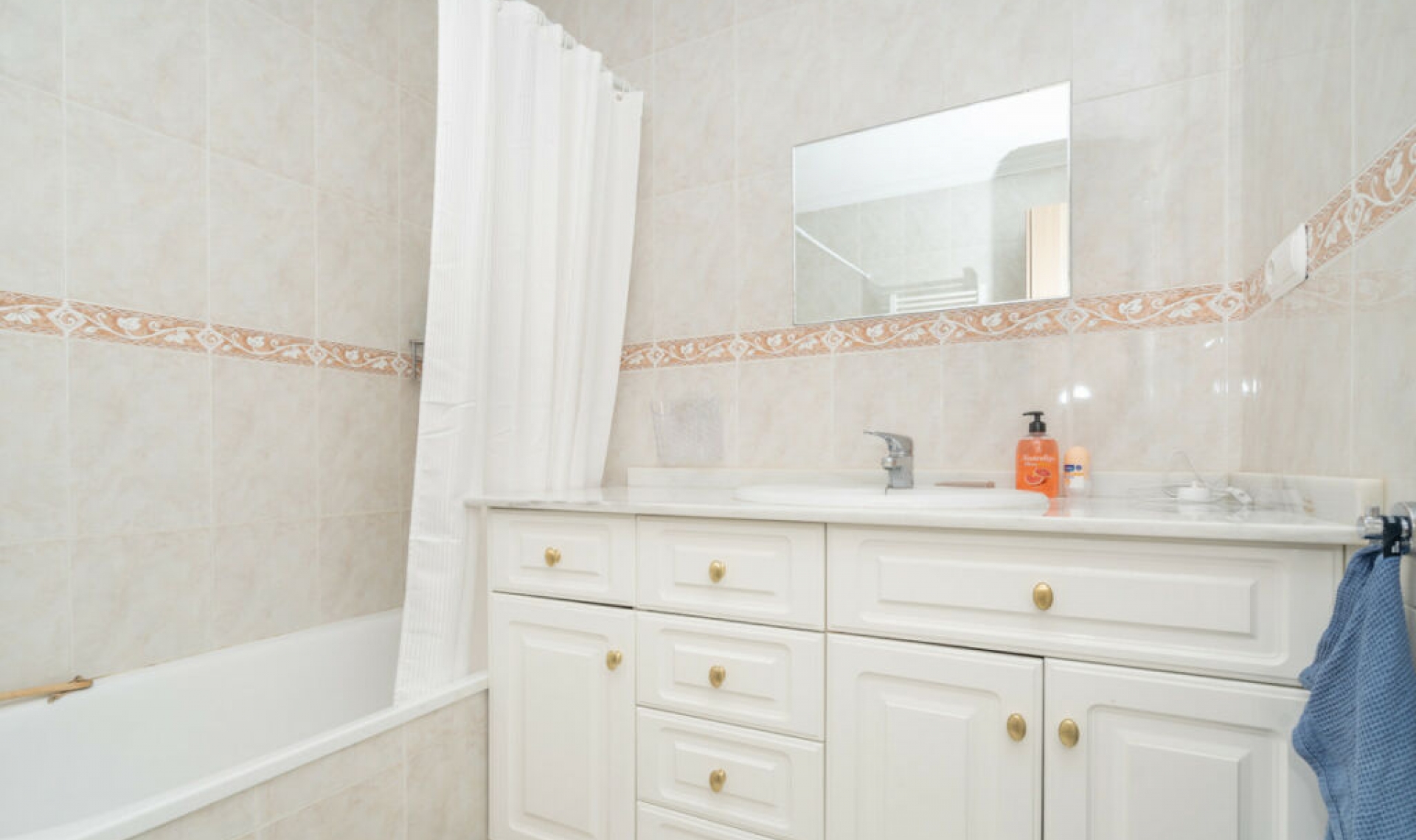 Další prodej - Apartment -
Estepona
