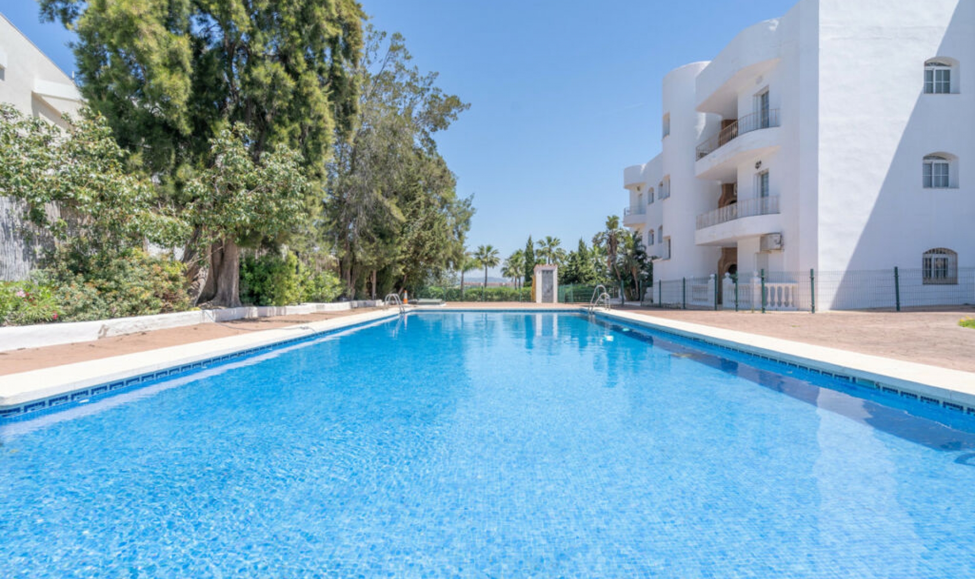 Další prodej - Apartment -
Estepona