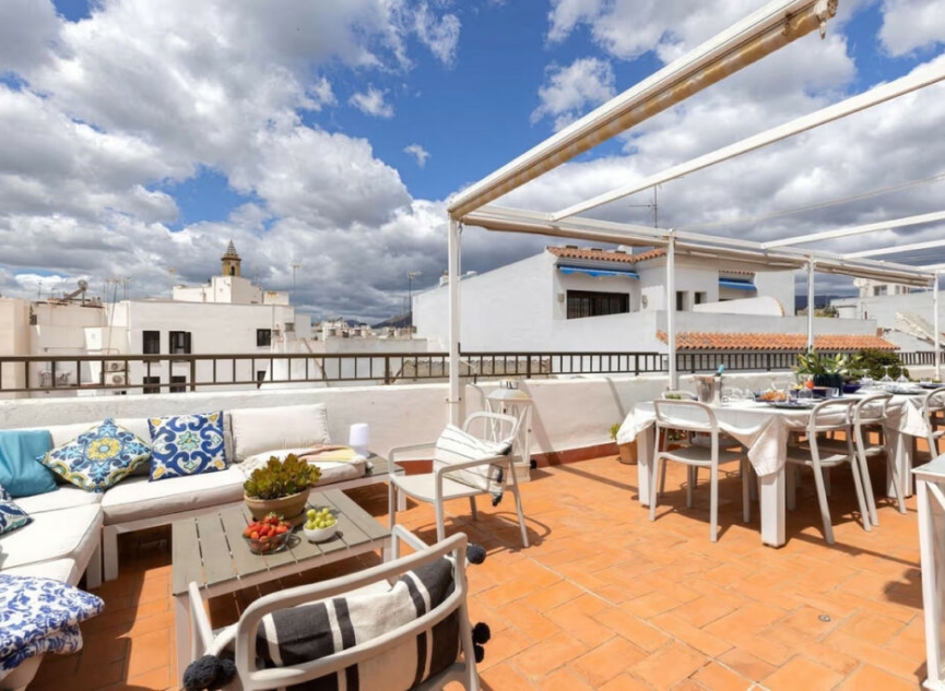 Další prodej - Apartment -
Estepona