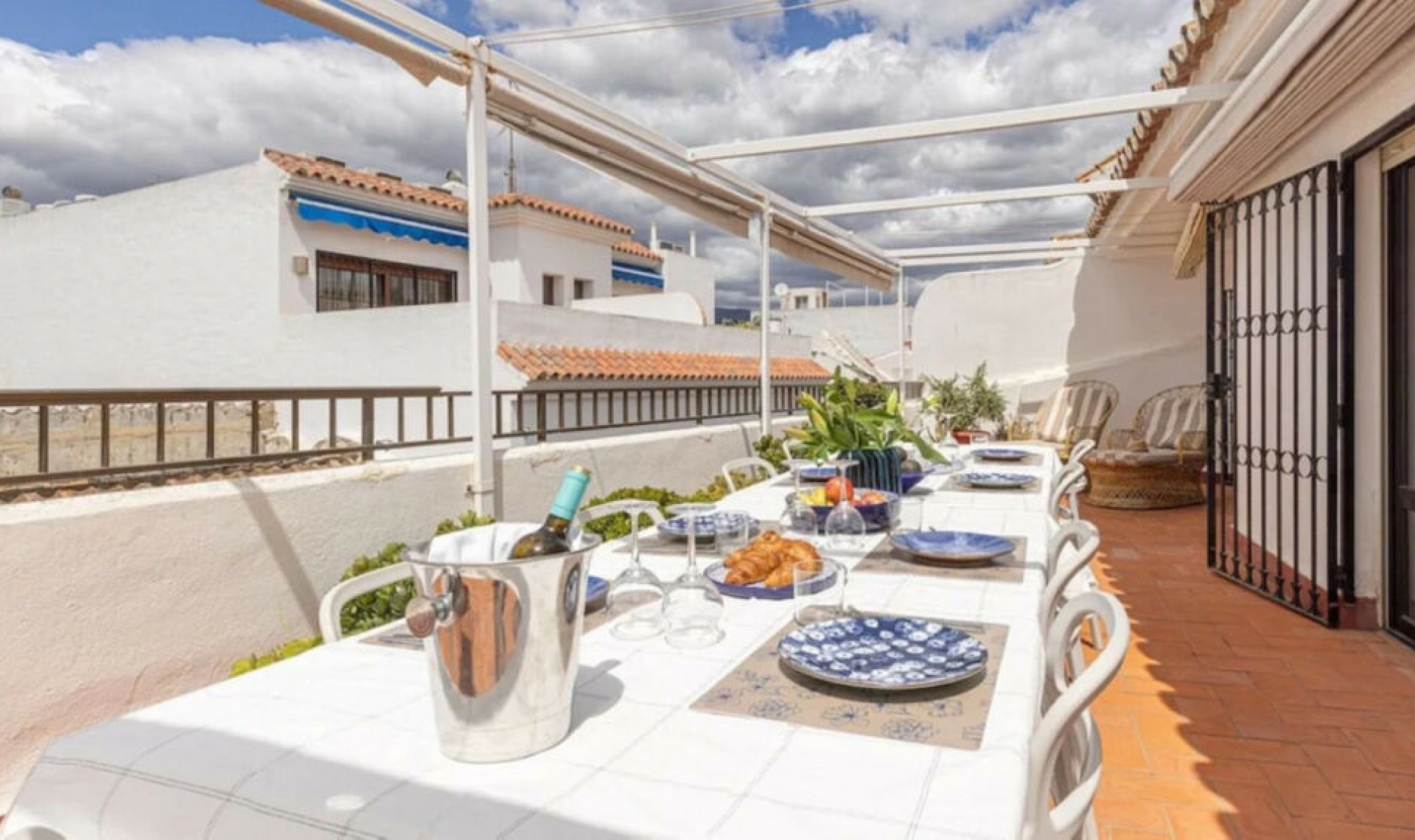 Další prodej - Apartment -
Estepona