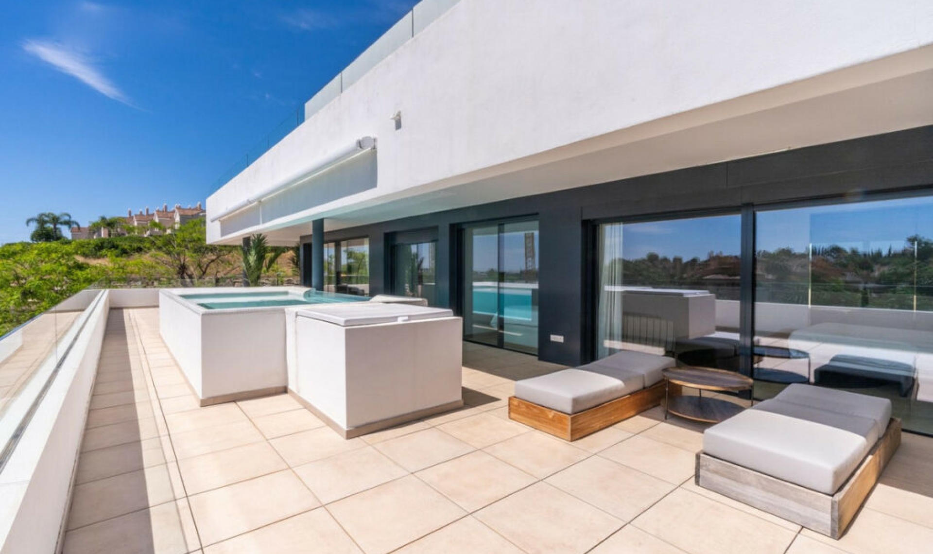Další prodej - Apartment -
Estepona
